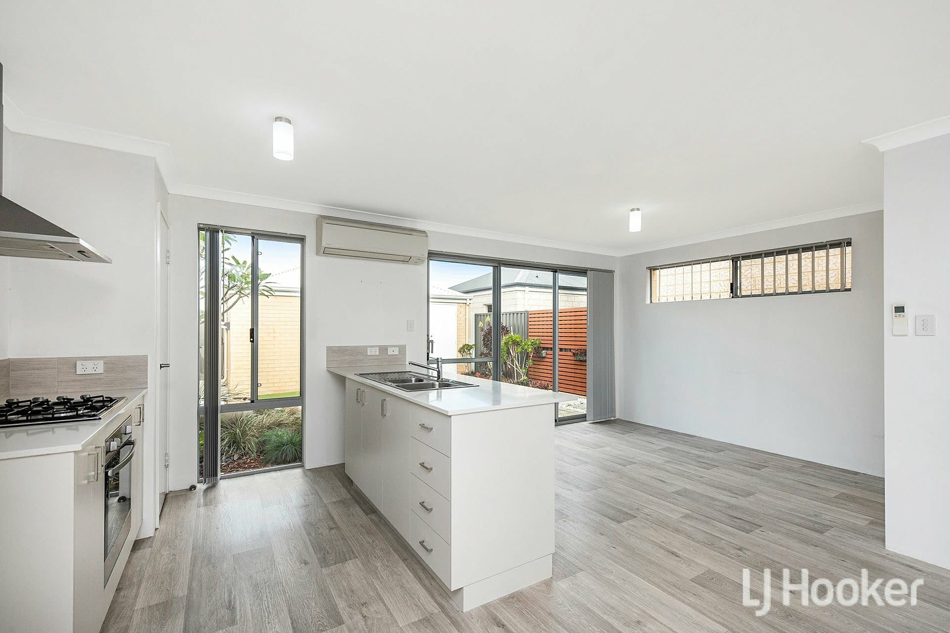 10 Luxhay Parkway Aveley WA, Aveley - Thumbnail 7