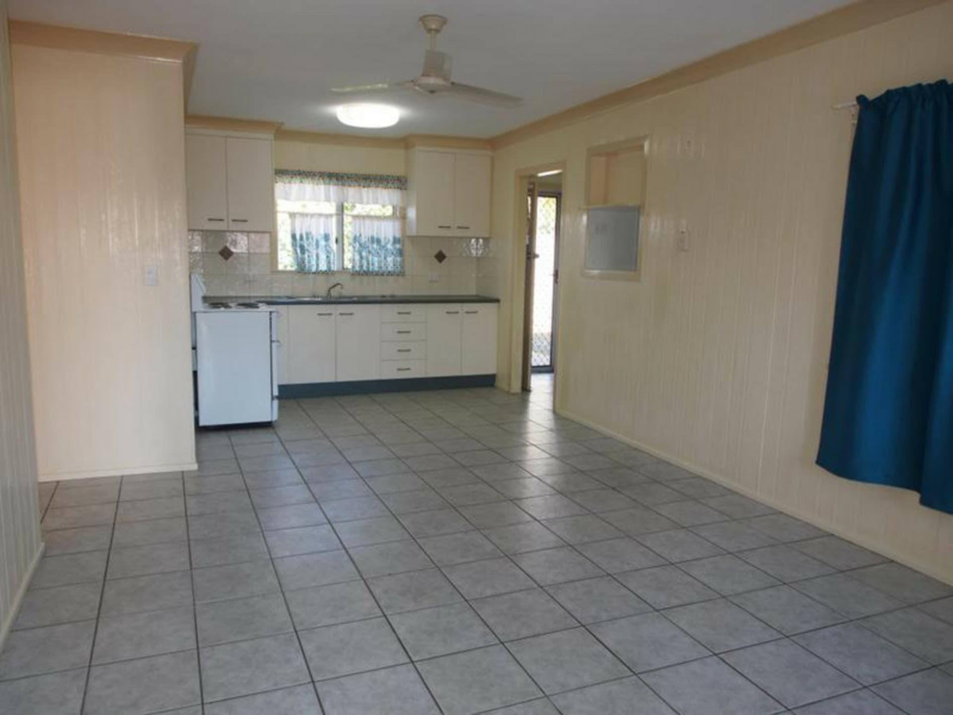 3/202 Barolin Street, Avenell Heights, Avenell Heights - Thumbnail 6