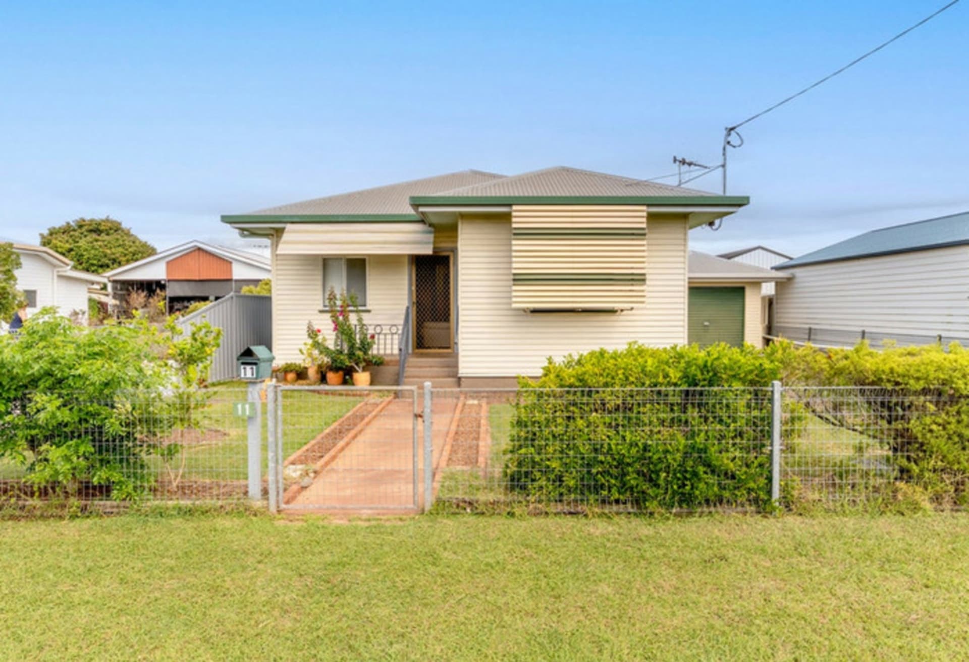 11B Hay Street East, Avenell Heights, Avenell Heights - Image 1