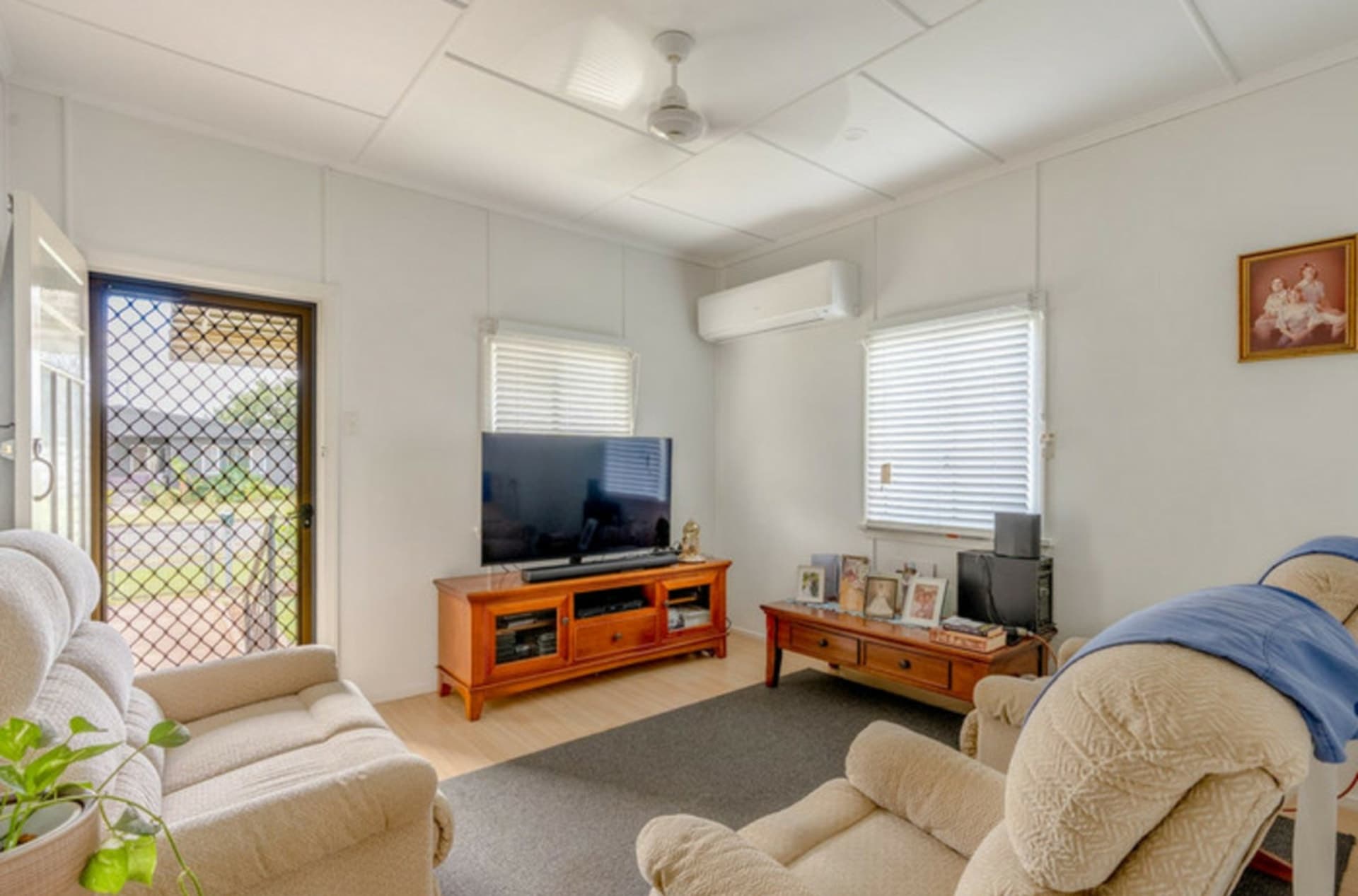 11B Hay Street East, Avenell Heights, Avenell Heights - Thumbnail 2