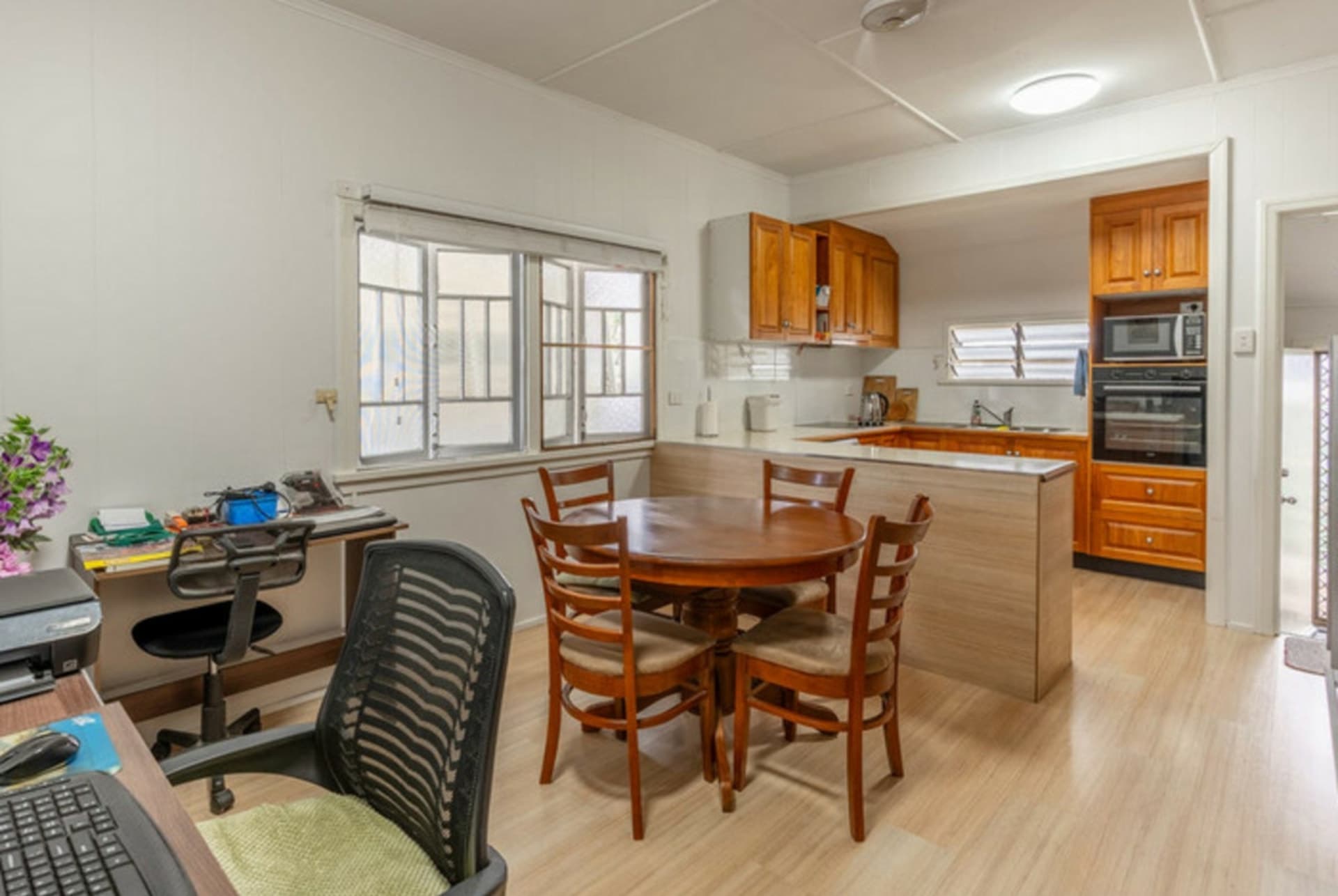 11B Hay Street East, Avenell Heights, Avenell Heights - Thumbnail 3