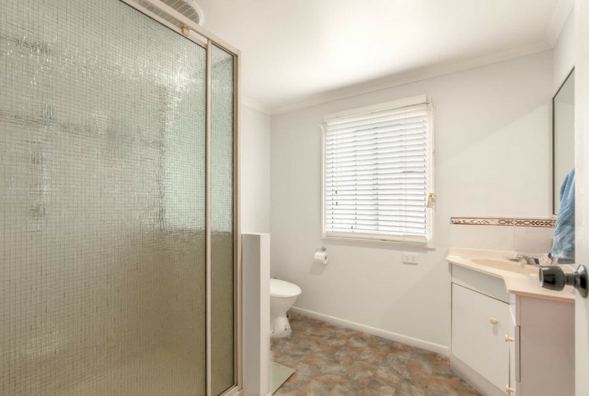 11B Hay Street East, Avenell Heights, Avenell Heights - Thumbnail 8