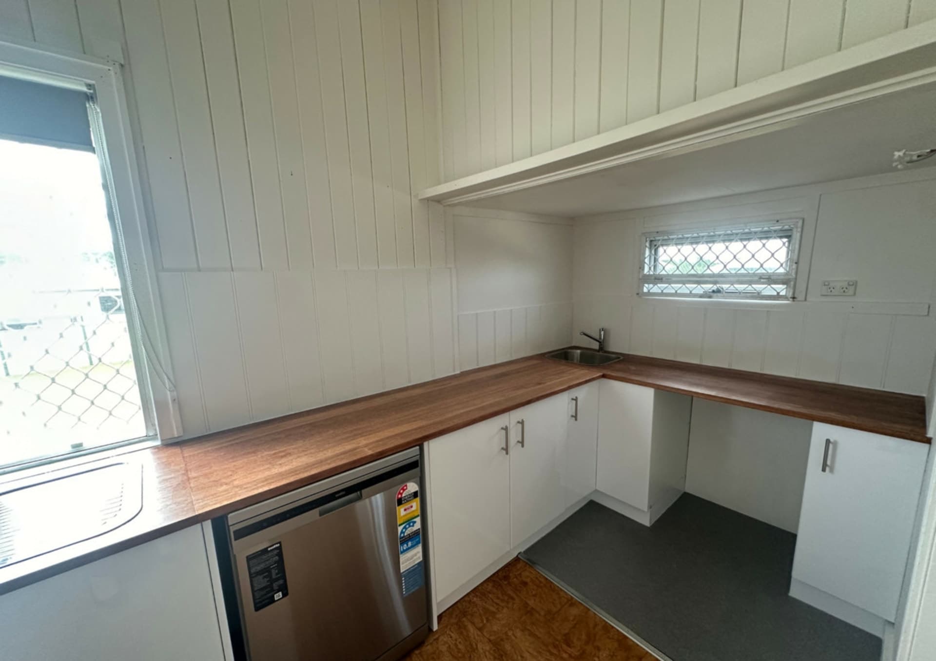 6 Blamey Street, Avenell Heights, Avenell Heights - Thumbnail 5