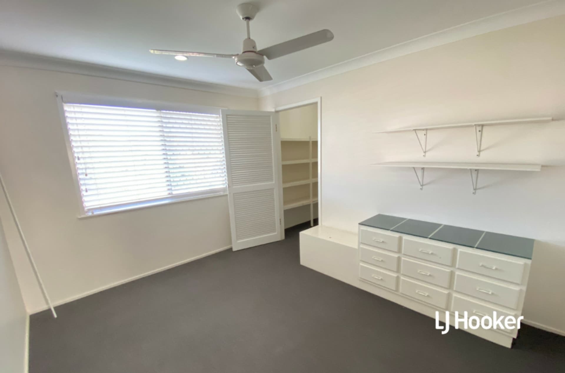 27 Avenell Street, Avenell Heights, Avenell Heights - Thumbnail 6