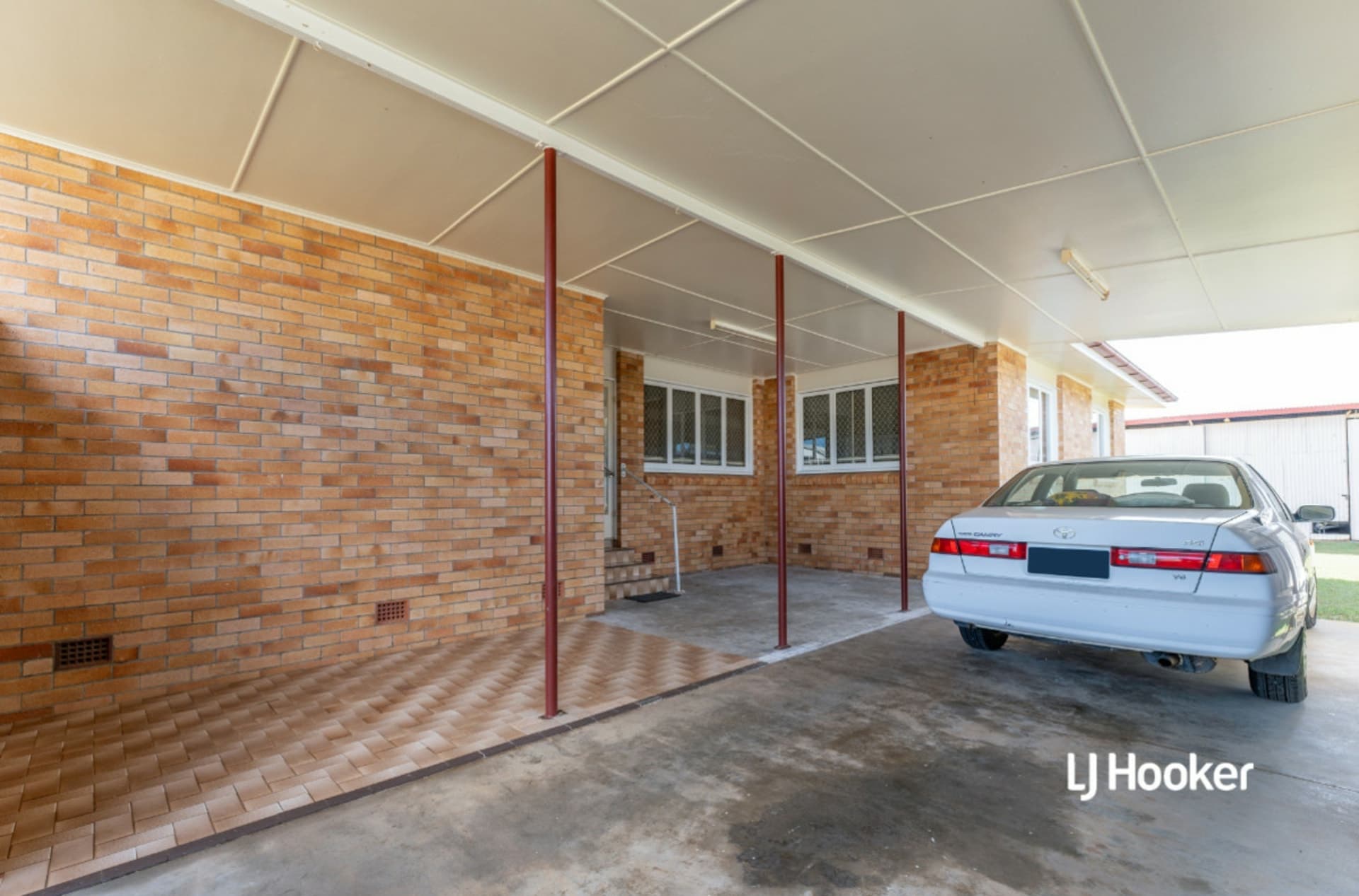 10 Gibson Street, Avenell Heights, Avenell Heights - Image 1