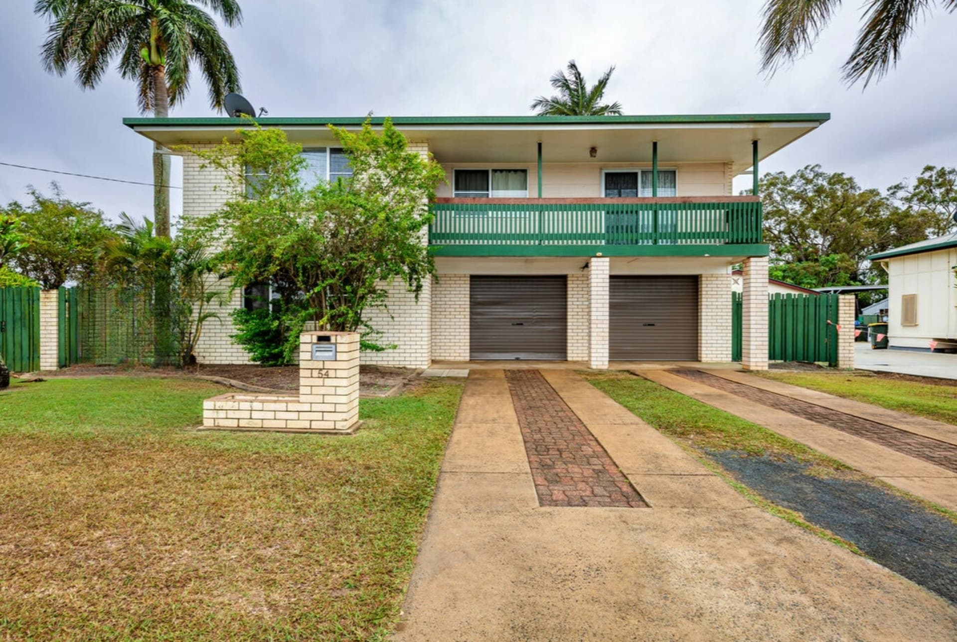 54 Thabeban Street, Avenell Heights, Avenell Heights - Thumbnail 2