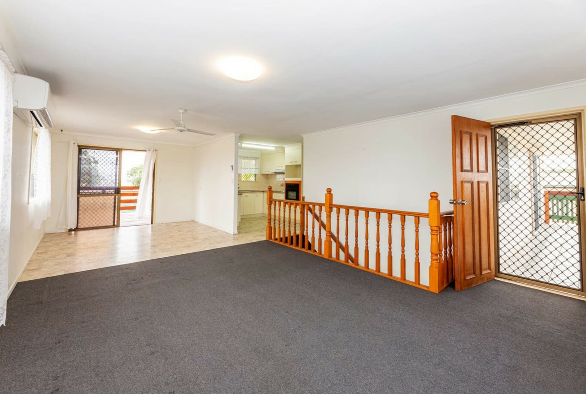 54 Thabeban Street, Avenell Heights, Avenell Heights - Thumbnail 3