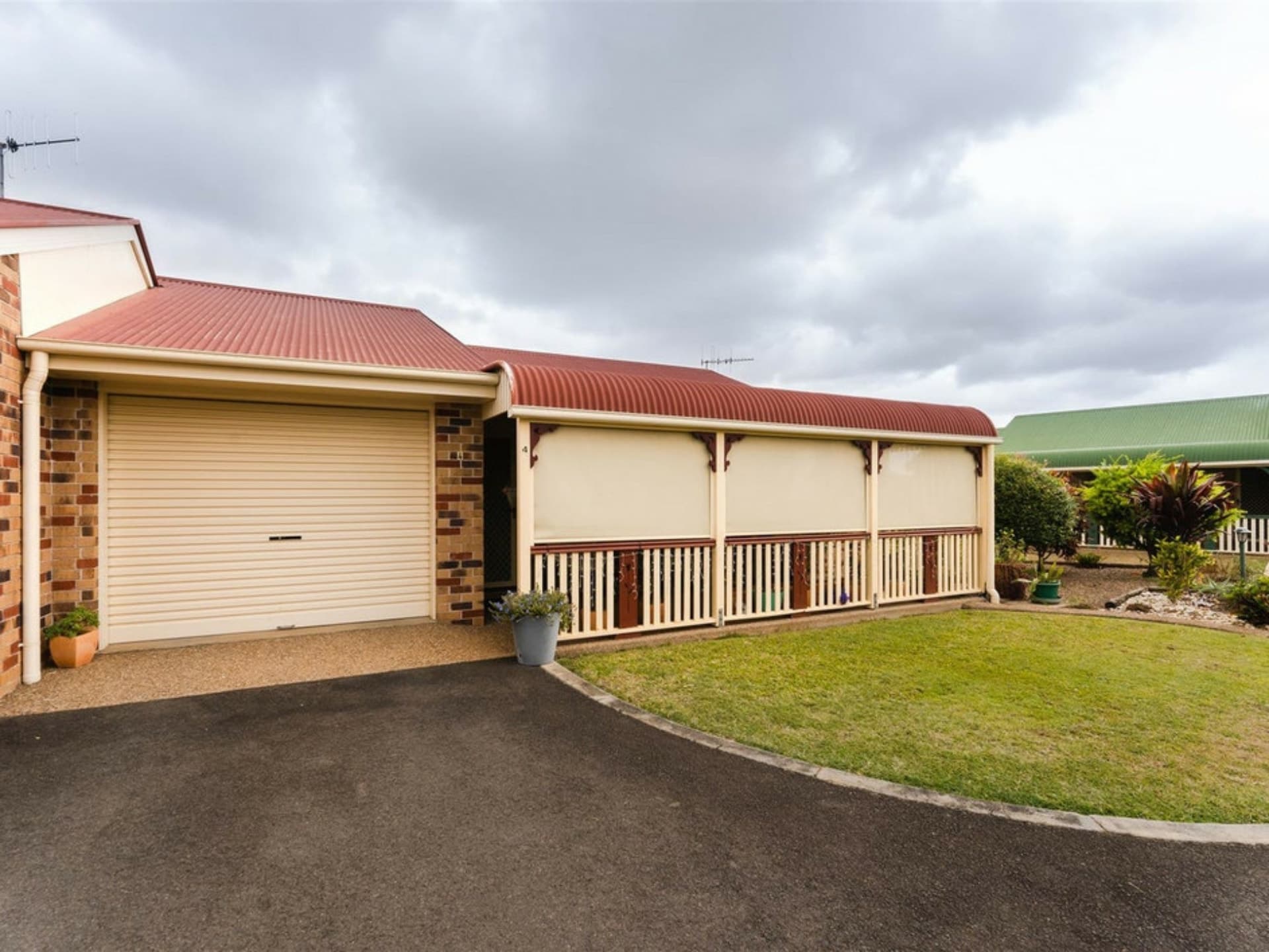 4/23 Thabeban Street, Avenell Heights, Avenell Heights - Image 1