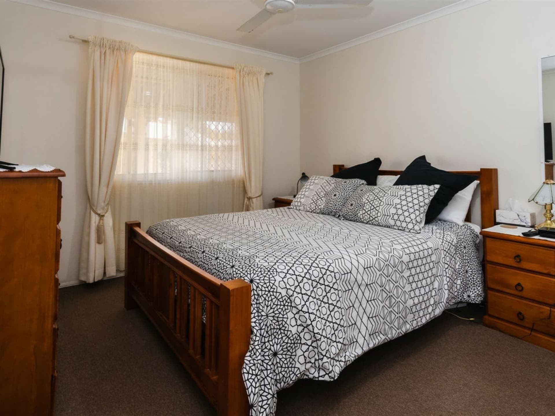 4/23 Thabeban Street, Avenell Heights, Avenell Heights - Thumbnail 6