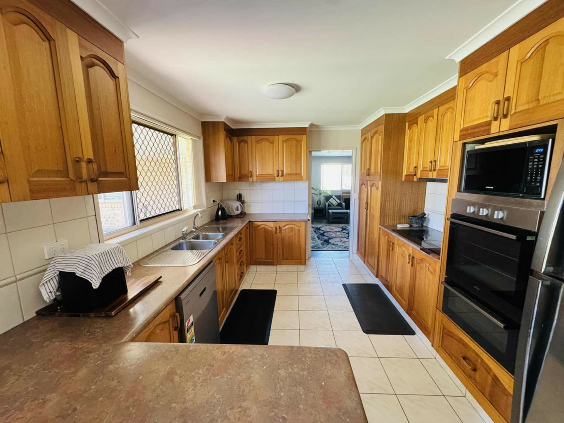 21 Captivation Court Avoca QLD, Avoca - Thumbnail 3