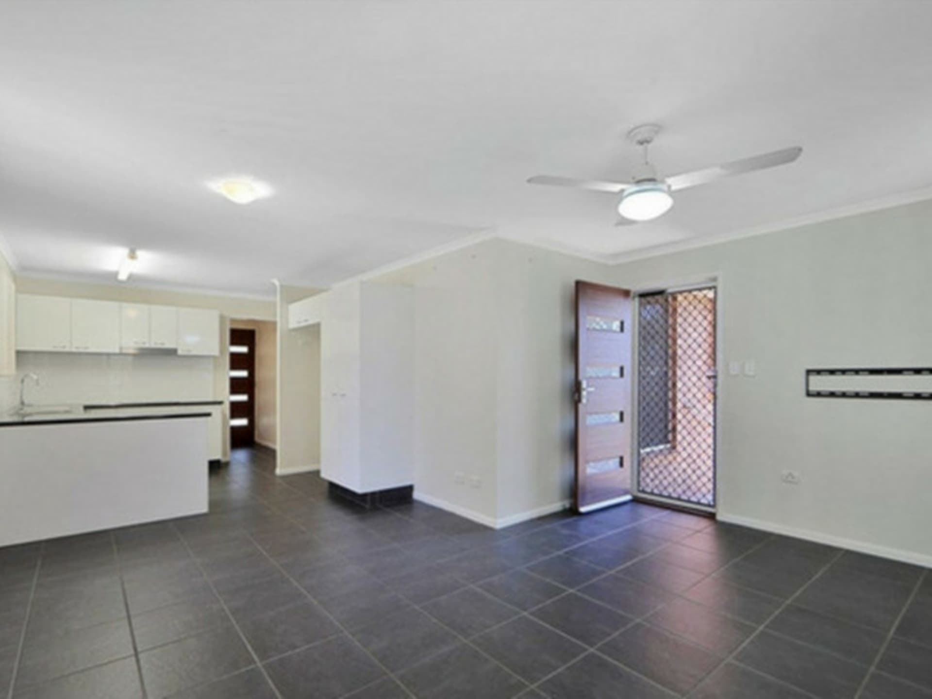 2 Ferny Avenue Avoca QLD, Avoca - Thumbnail 4