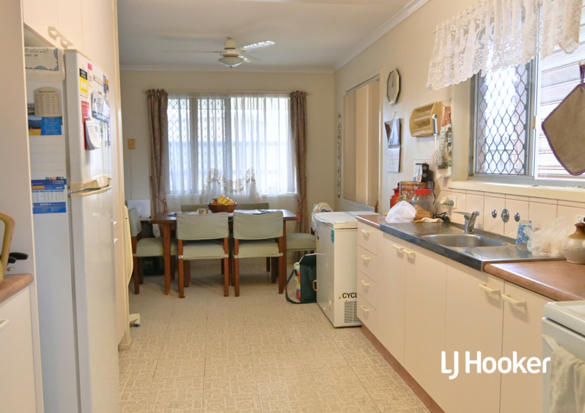 229 Branyan Street Avoca QLD, Avoca - Thumbnail 4