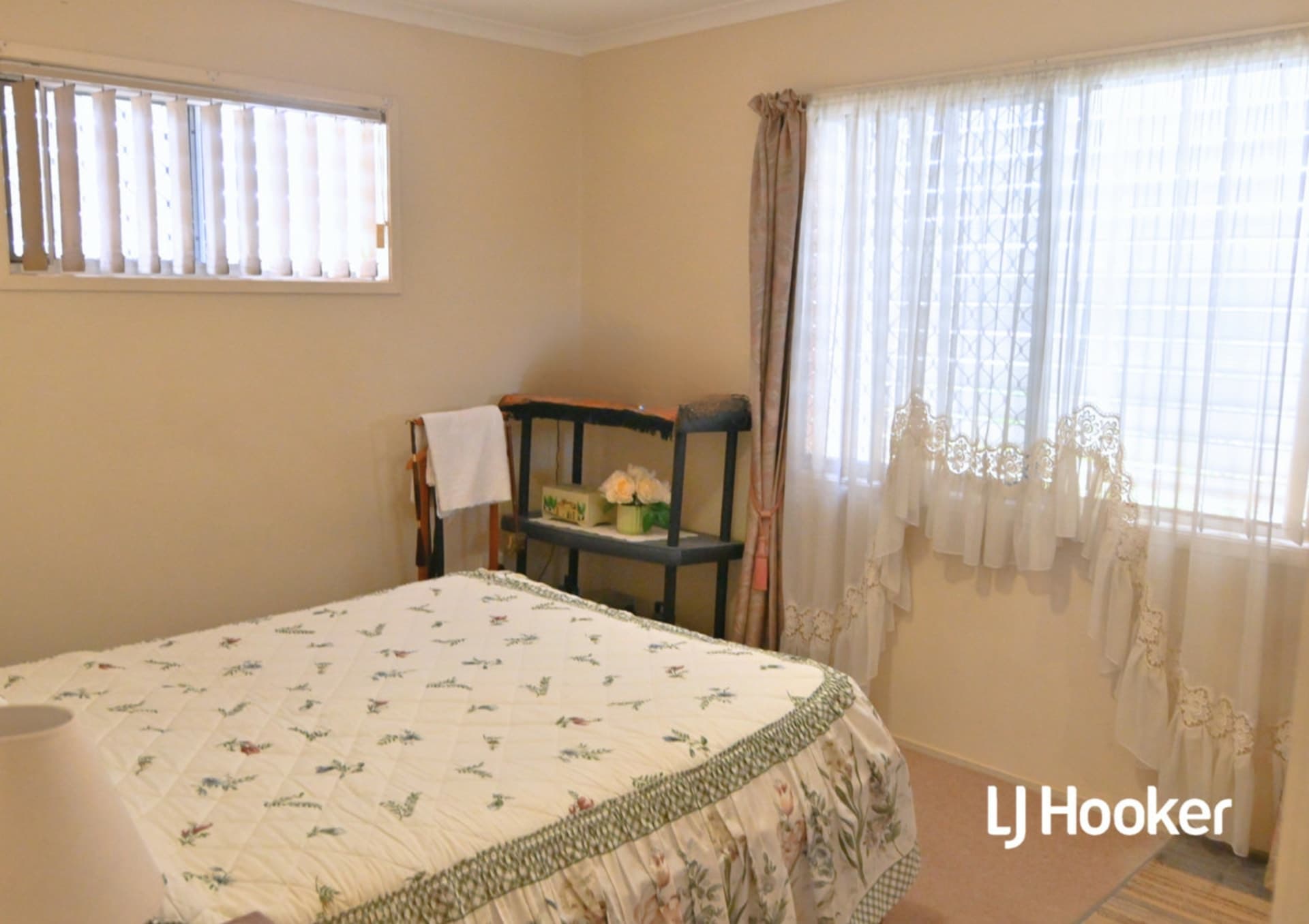 229 Branyan Street Avoca QLD, Avoca - Thumbnail 7