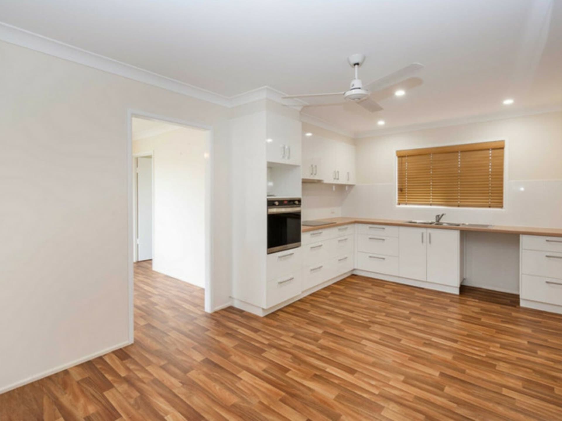 9 Baldwin Crescent Avoca QLD, Avoca - Thumbnail 3