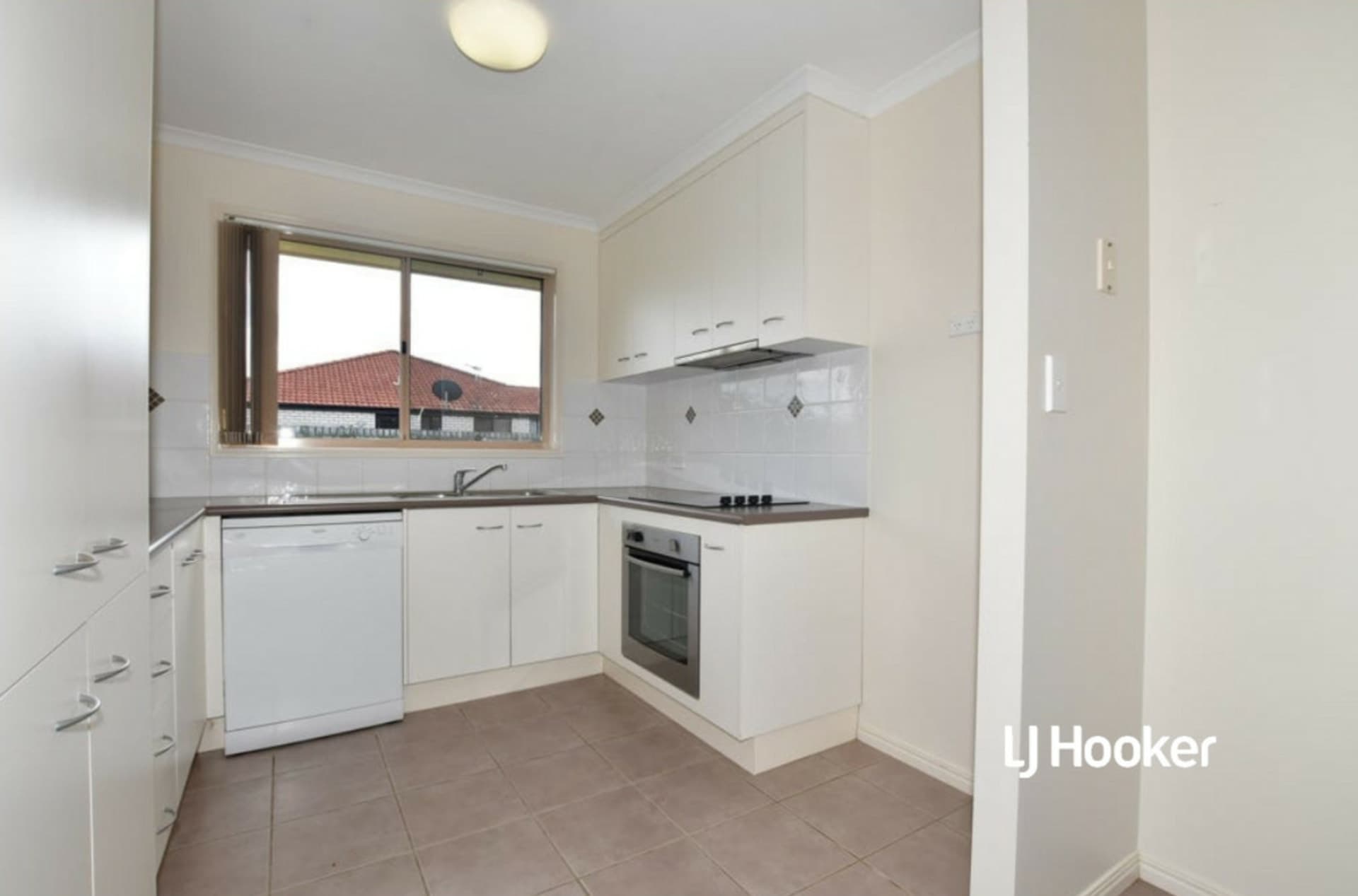 2 McShea Court Avoca QLD, Avoca - Thumbnail 5