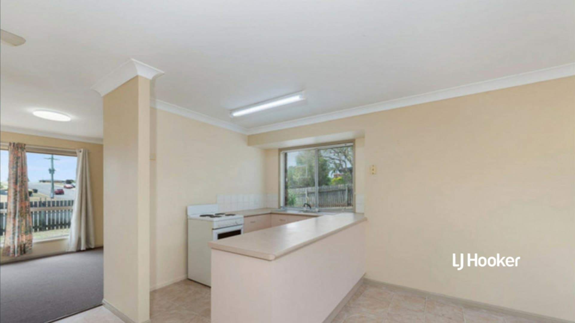 1 Hilltop Parade Avoca QLD, Avoca - Thumbnail 5