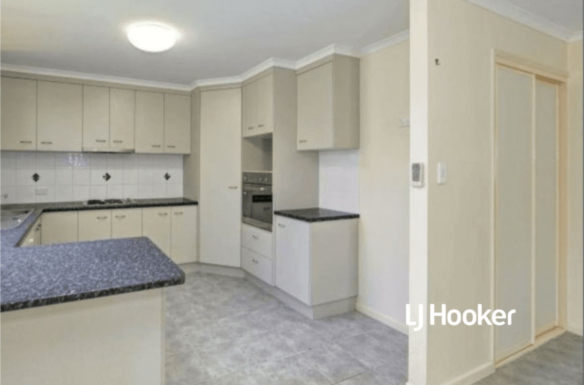 2/16 Cauchi Court Avoca QLD, Avoca - Thumbnail 3