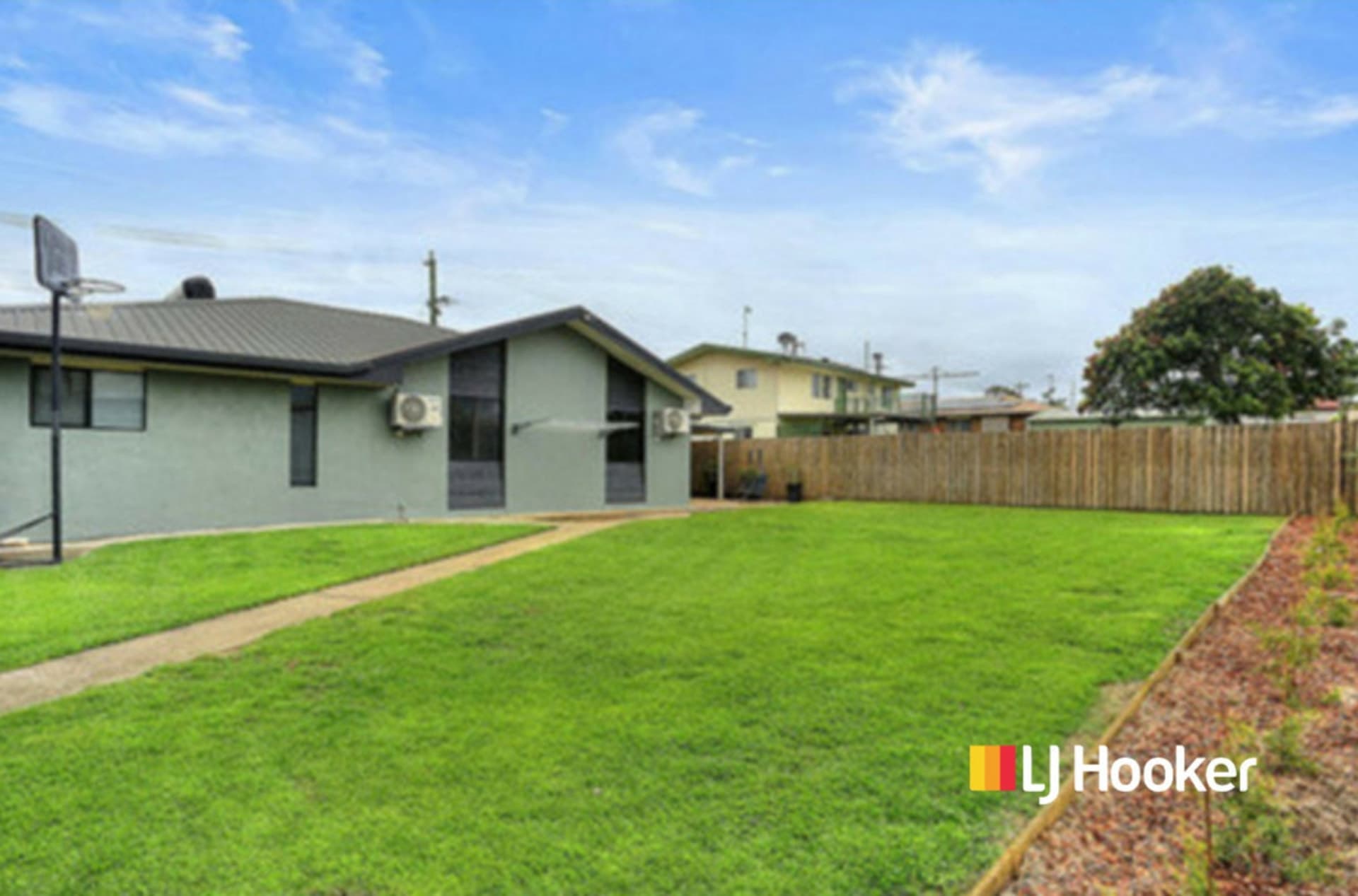 242 Branyan Drive Avoca QLD, Avoca - Image 1
