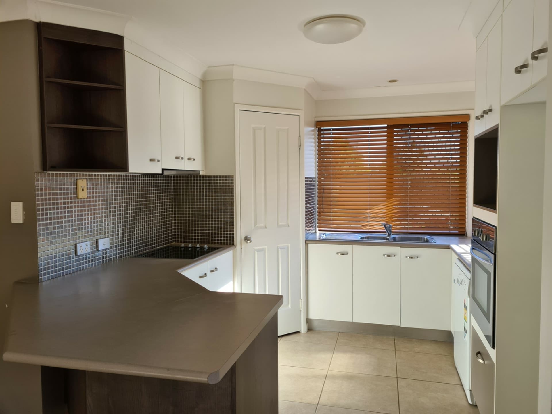 3 Finbay Avenue Avoca QLD, Avoca - Thumbnail 5
