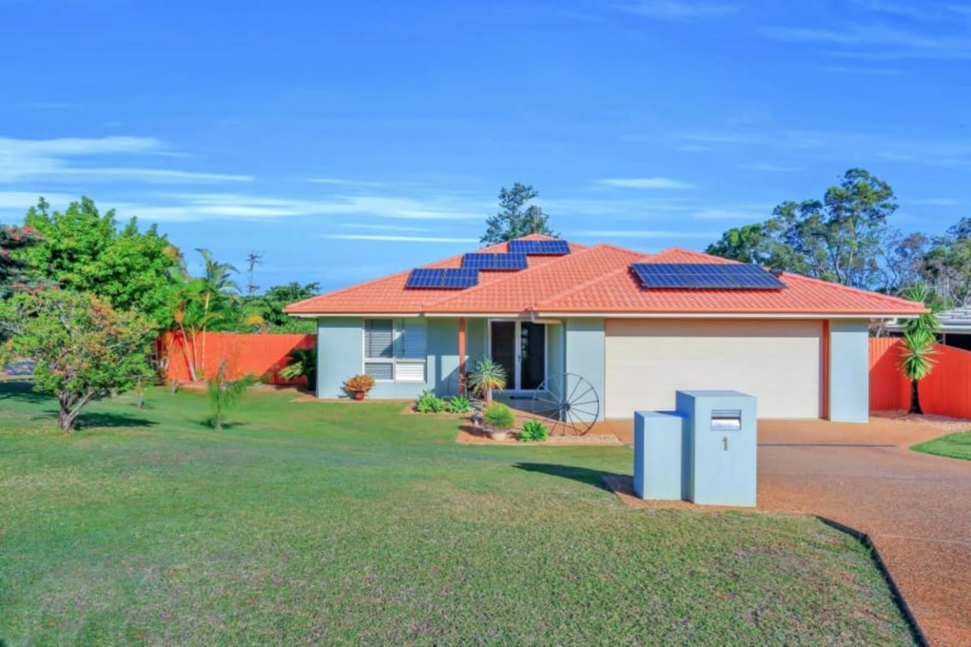 1 Reynella Drive Avoca QLD, Avoca - Thumbnail 2