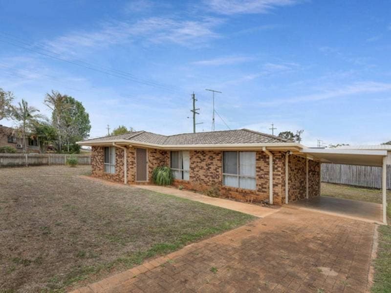 1 Hilltop Parade Avoca QLD, Avoca - Thumbnail 2
