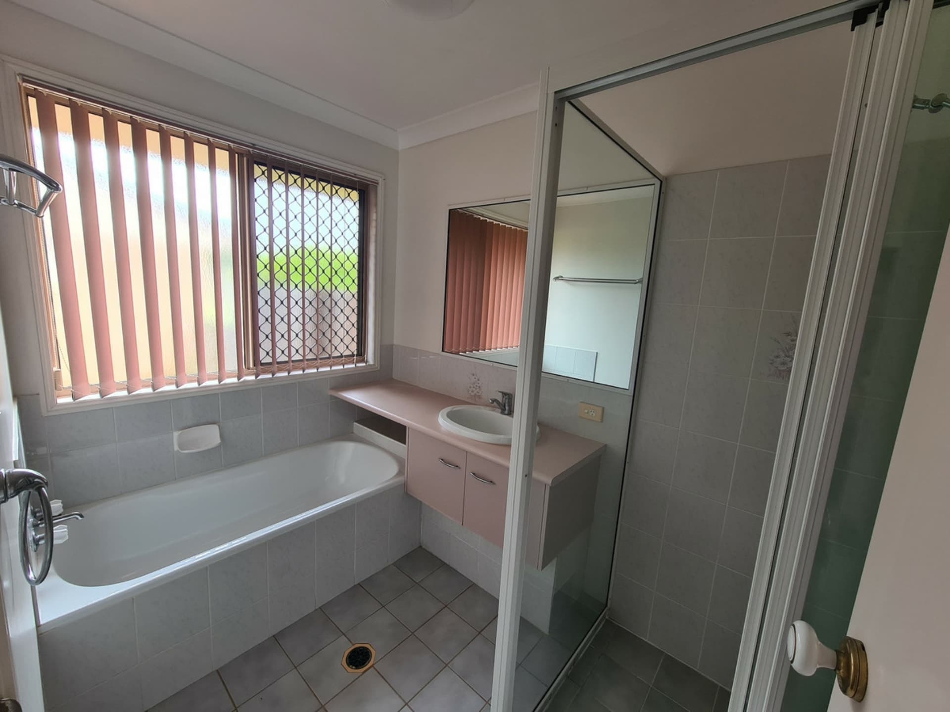 17 Hilltop Parade Avoca QLD, Avoca - Thumbnail 6