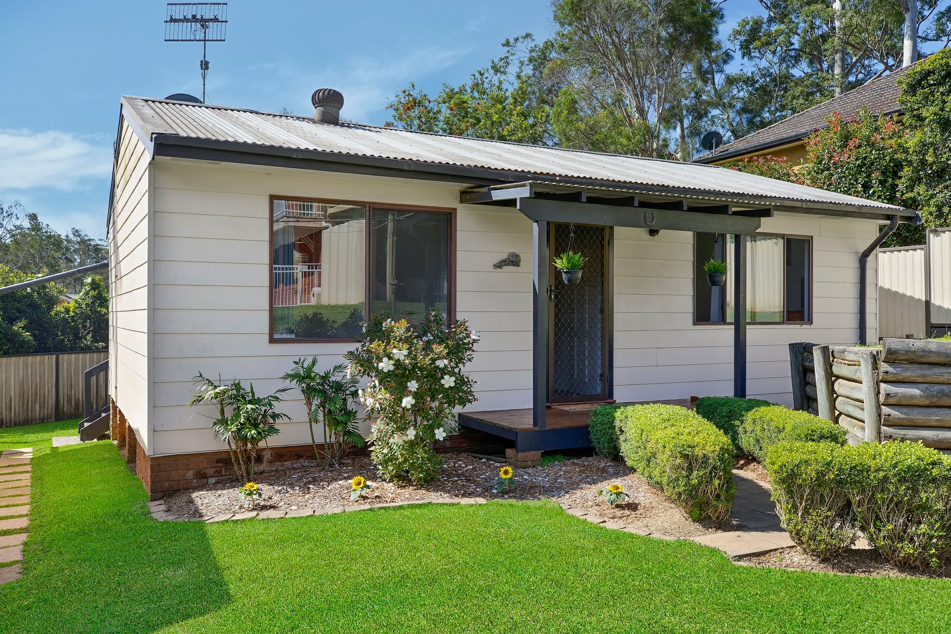 169a The Round Drive Avoca Beach NSW, Avoca Beach - Thumbnail 2