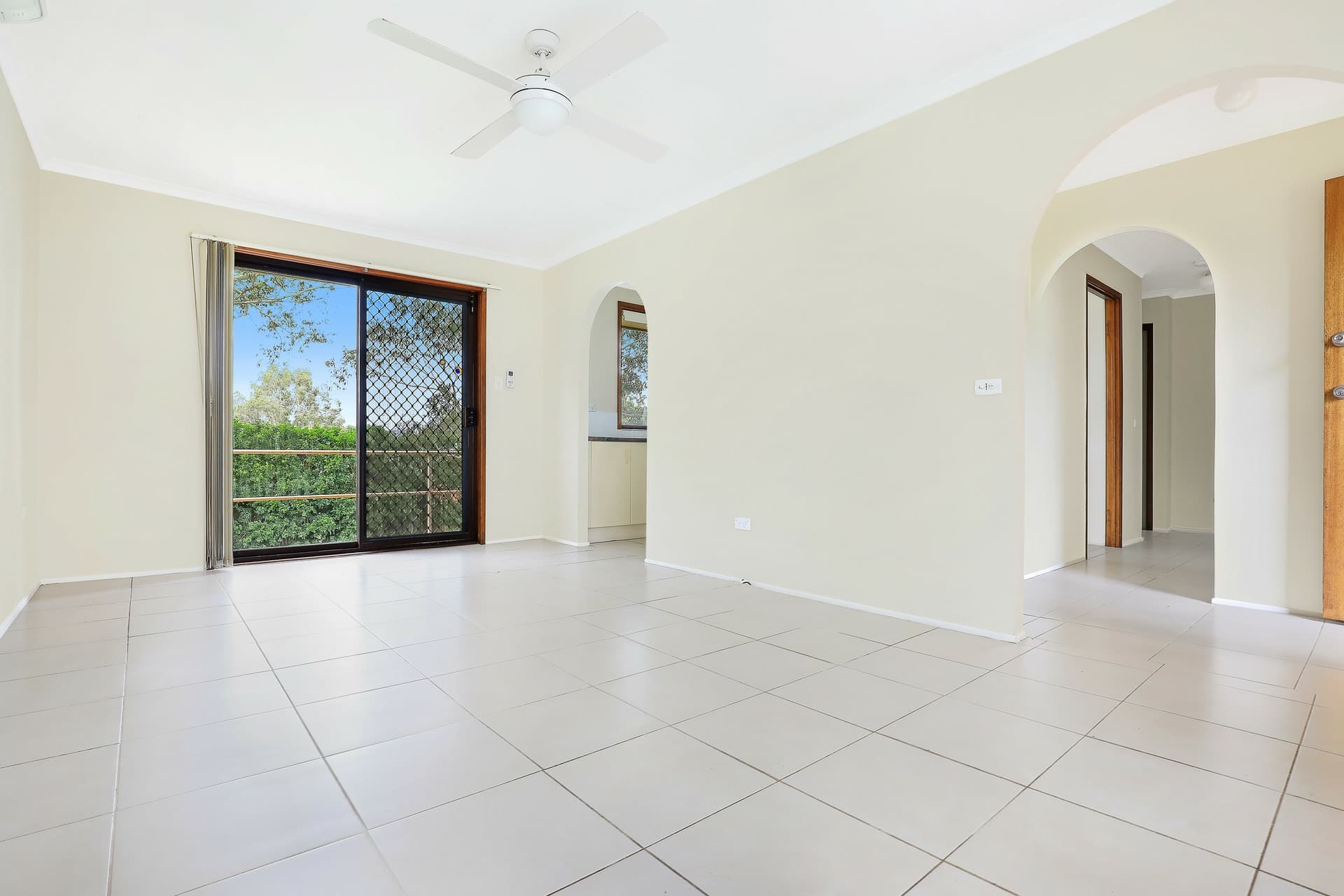5 Turnbull Crescent Avondale NSW, Avondale - Thumbnail 3