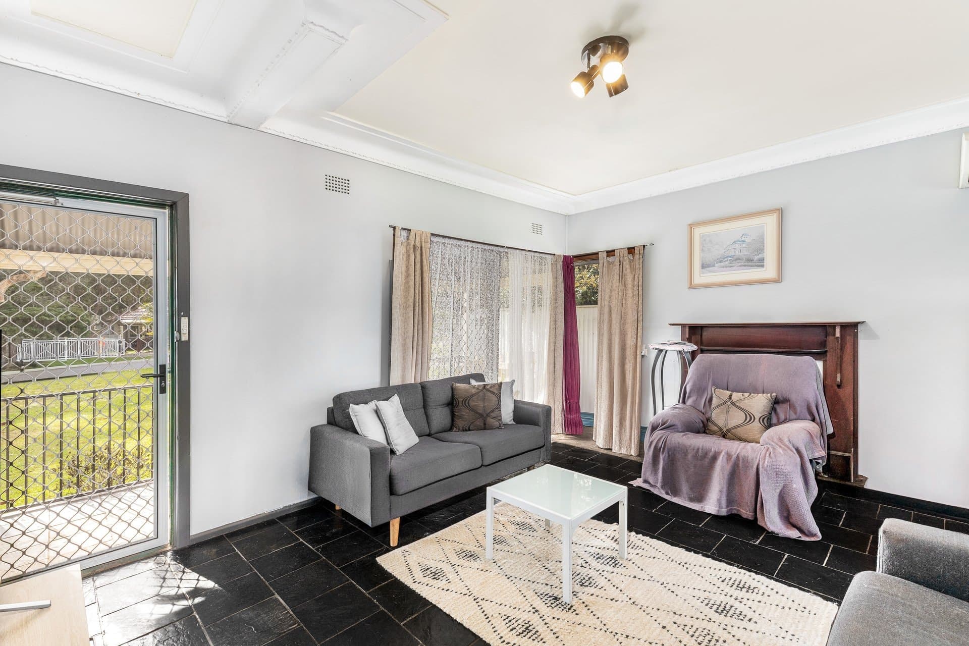 406 Forest Road, Kirrawee - Thumbnail 4
