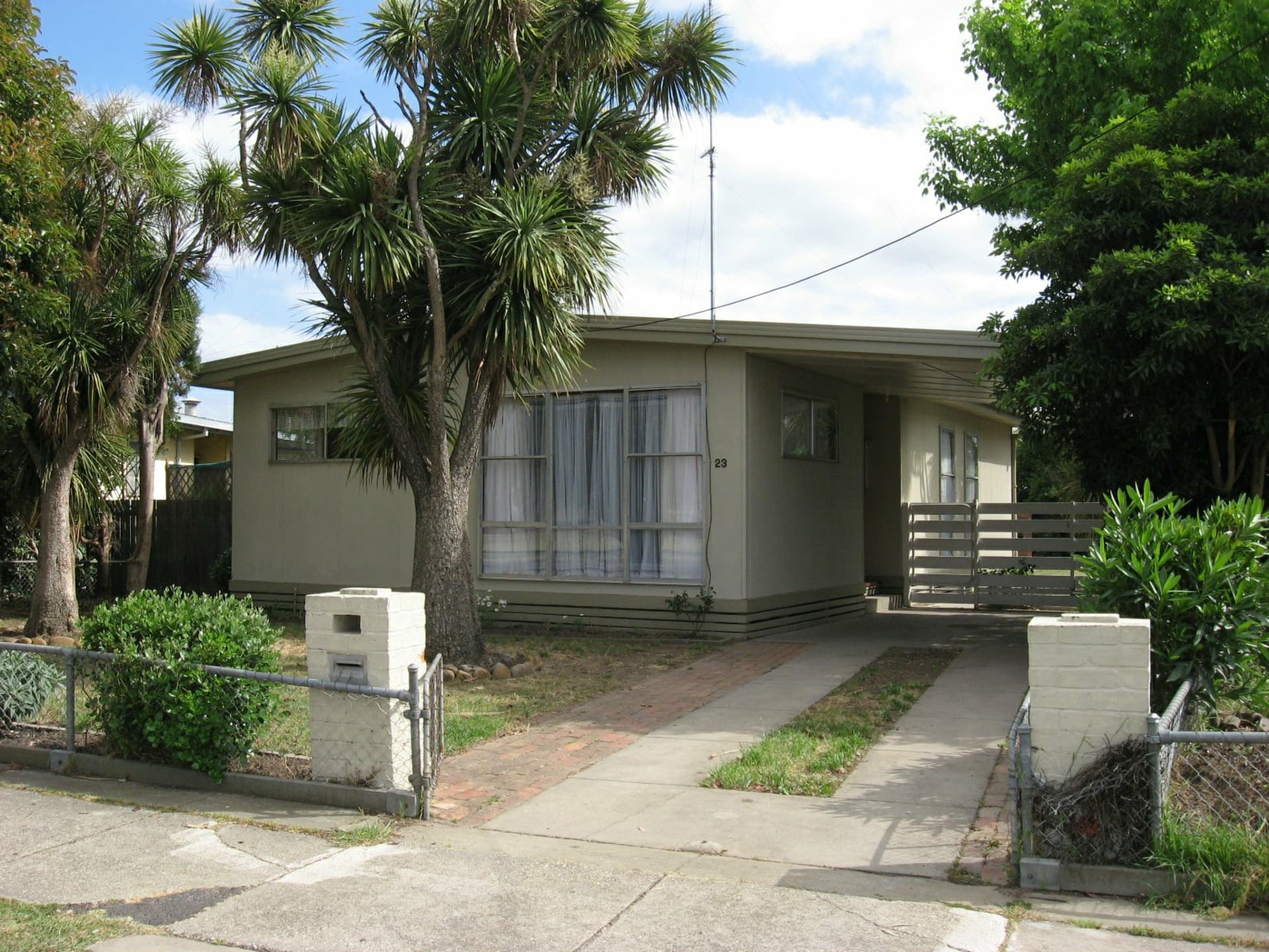 23 Lucknow Street, Bairnsdale, Bairnsdale - Thumbnail 2