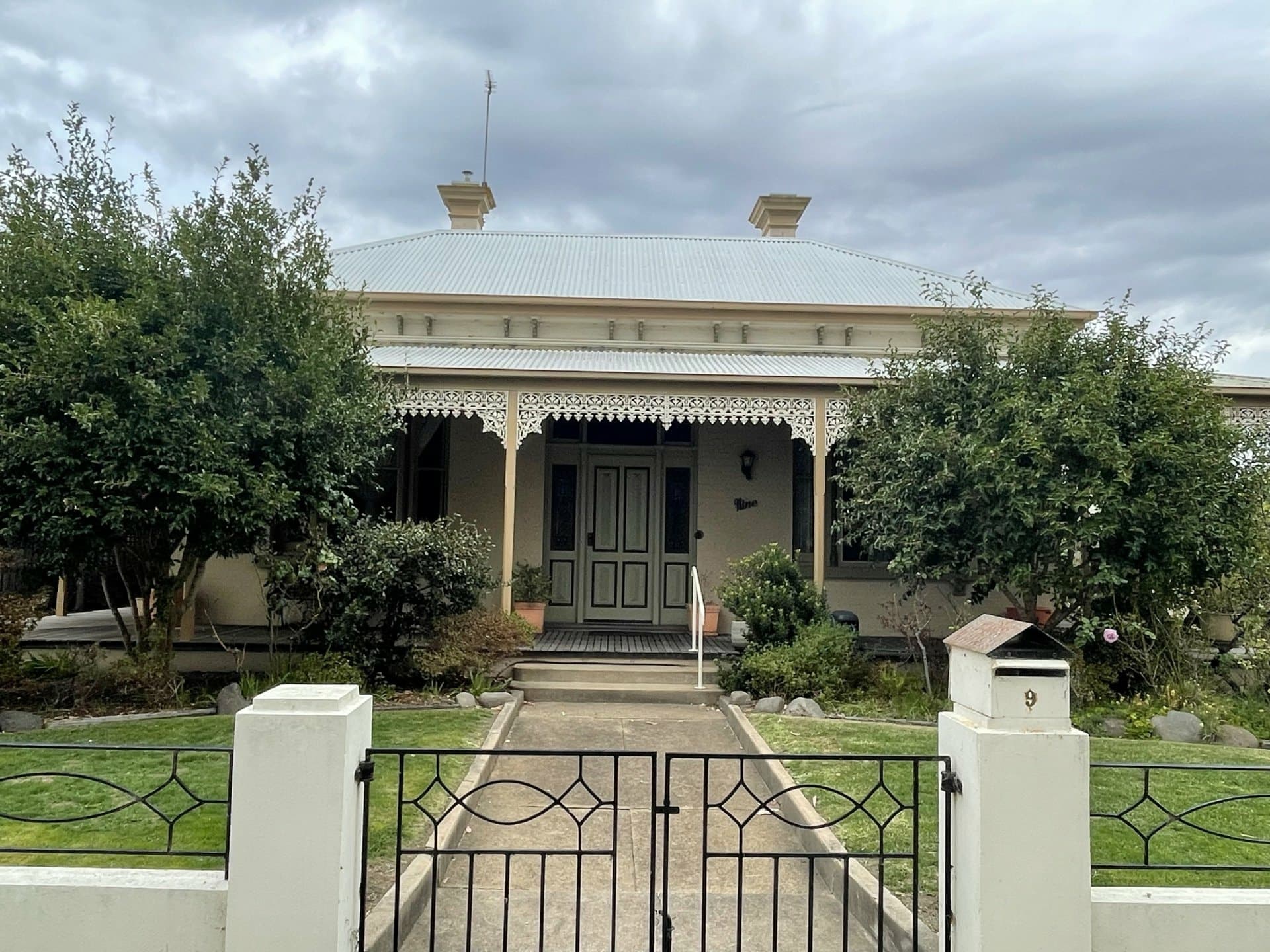 9 Pearson Street, Bairnsdale, Bairnsdale - Image 1