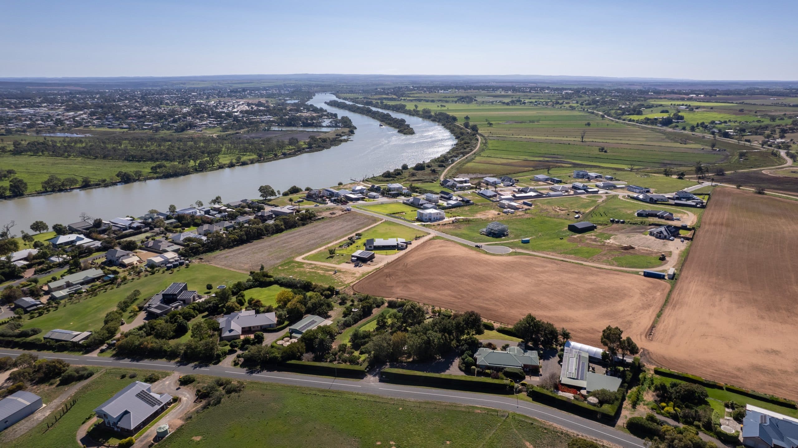 5 aurora view, long flat, SA, Long Flat - Thumbnail 2