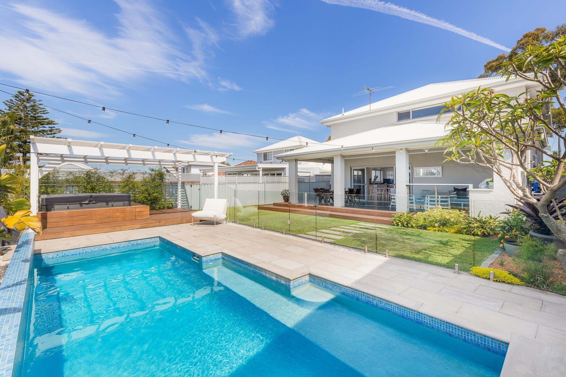 45 Burleigh Avenue, Caringbah - Thumbnail 2