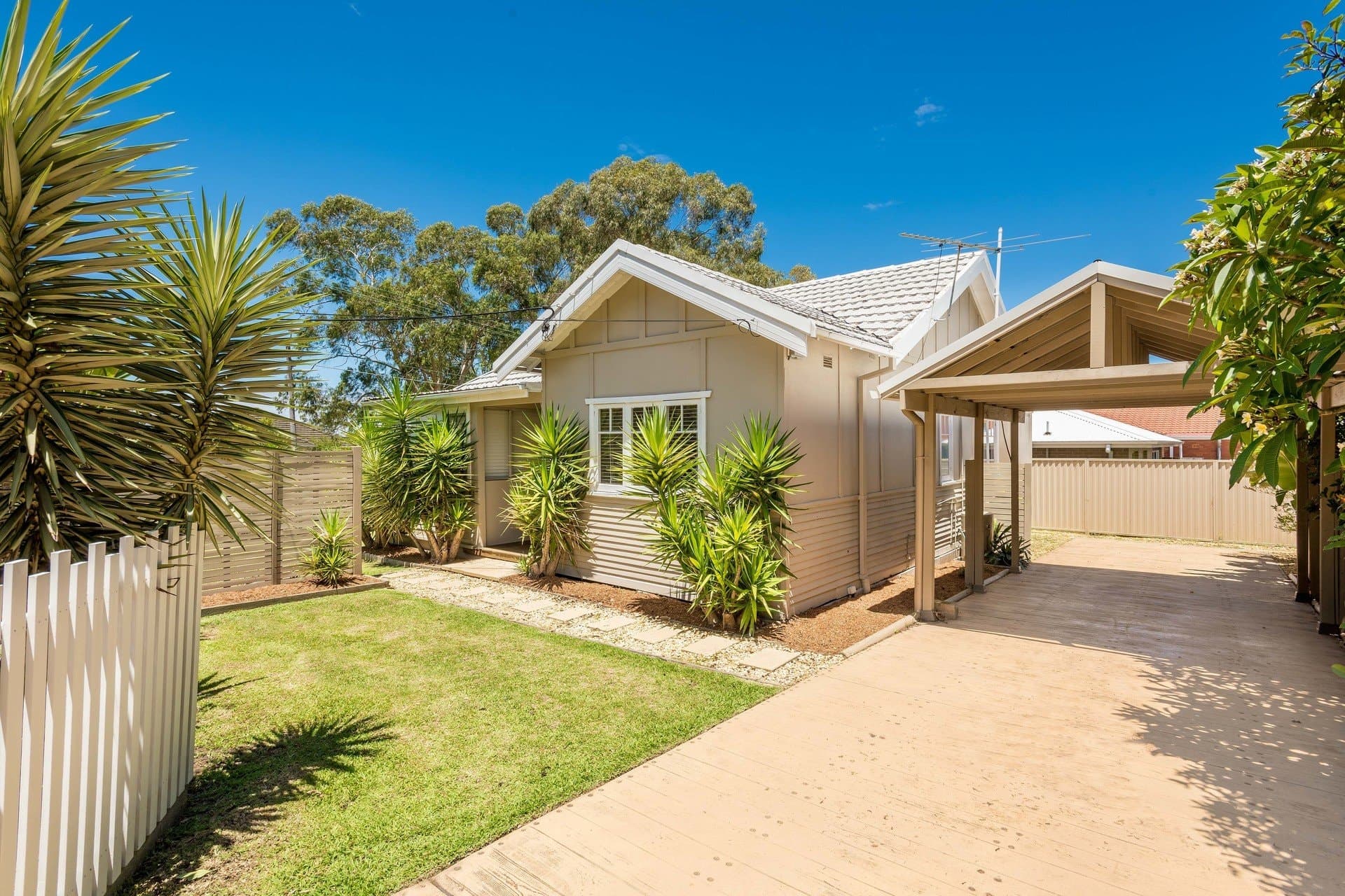 470 President Avenue, Kirrawee - Image 1