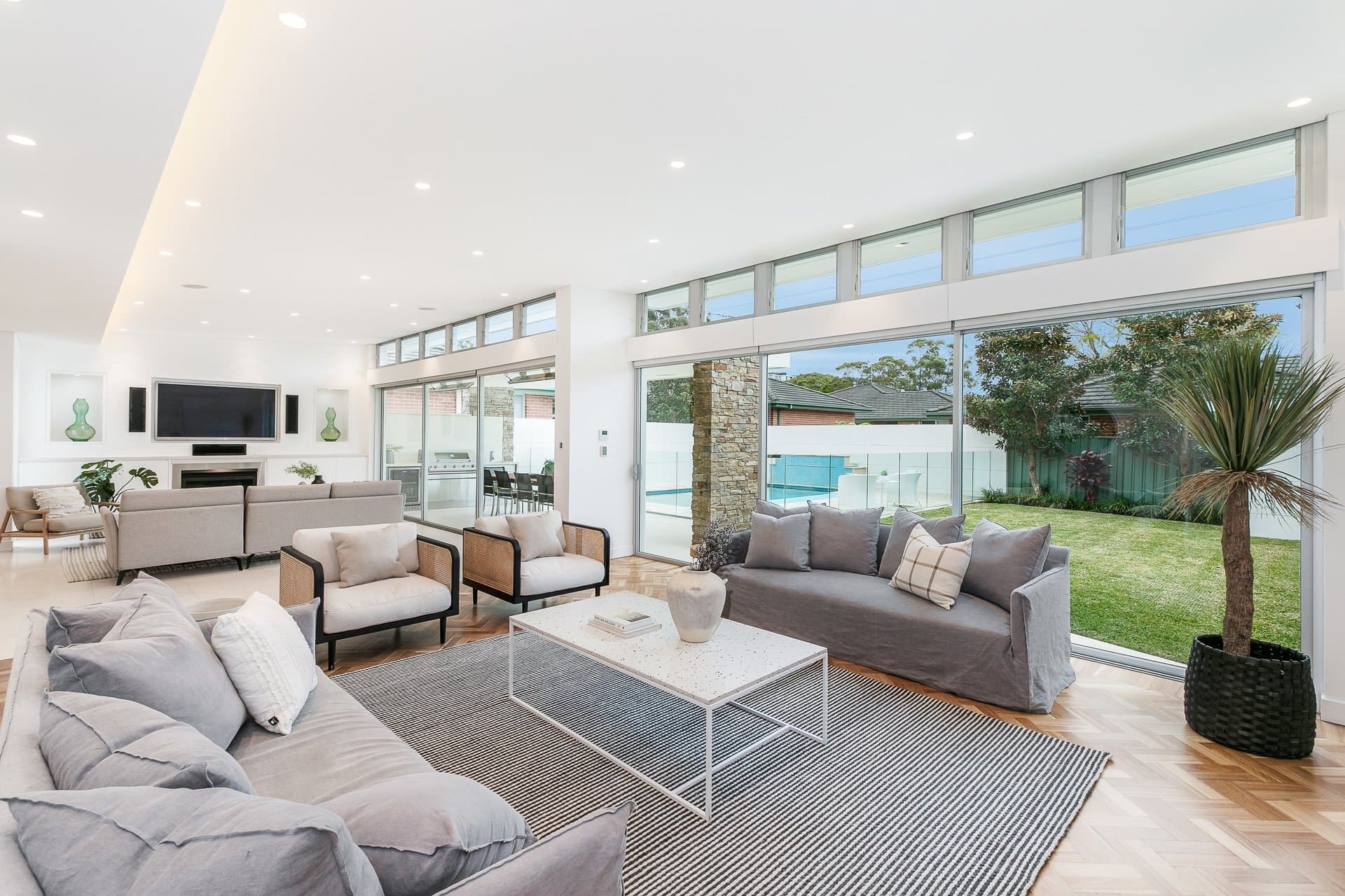 17 Lowana Avenue, Kirrawee - Thumbnail 2