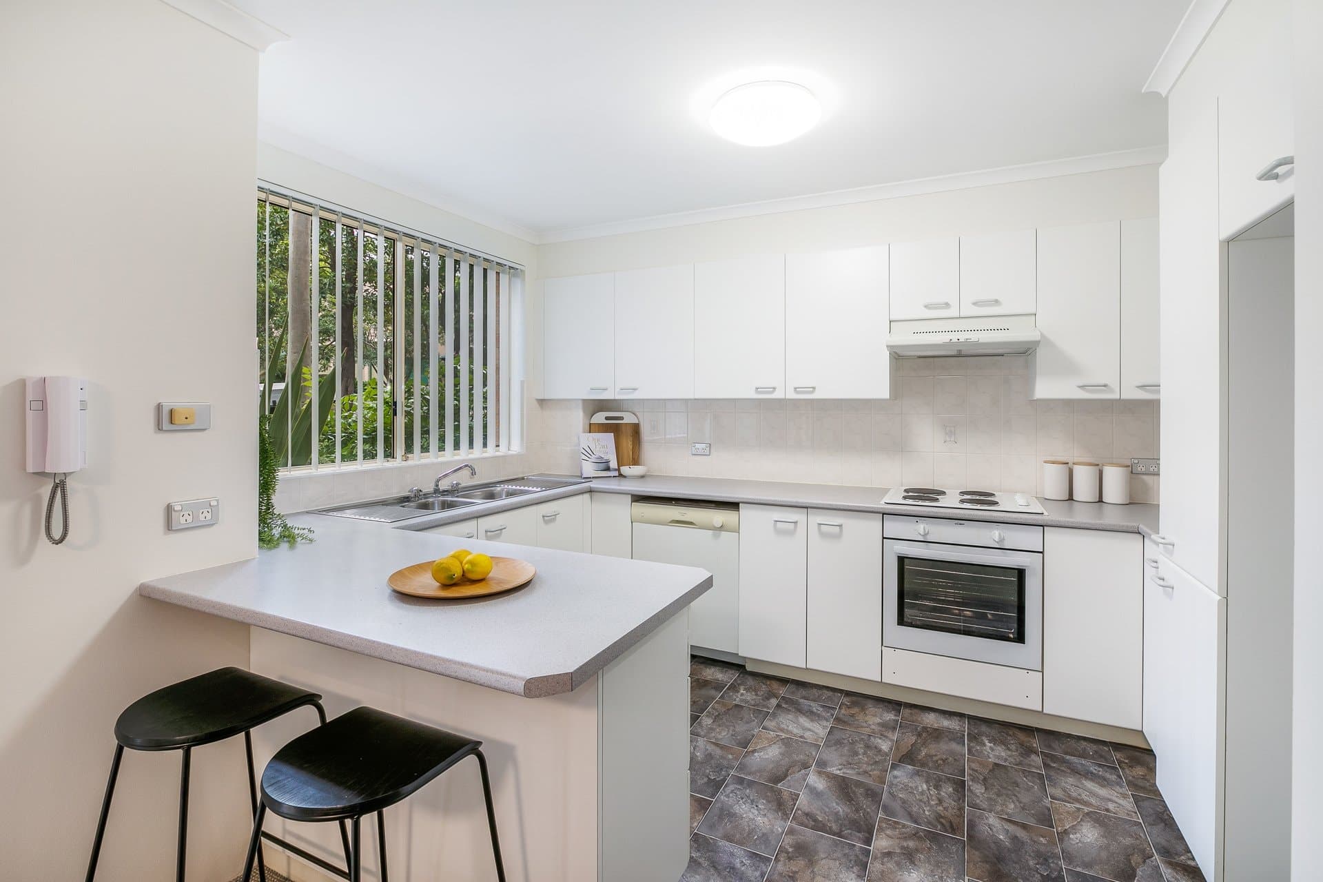 1/20-24 Preston Avenue, Engadine - Thumbnail 2