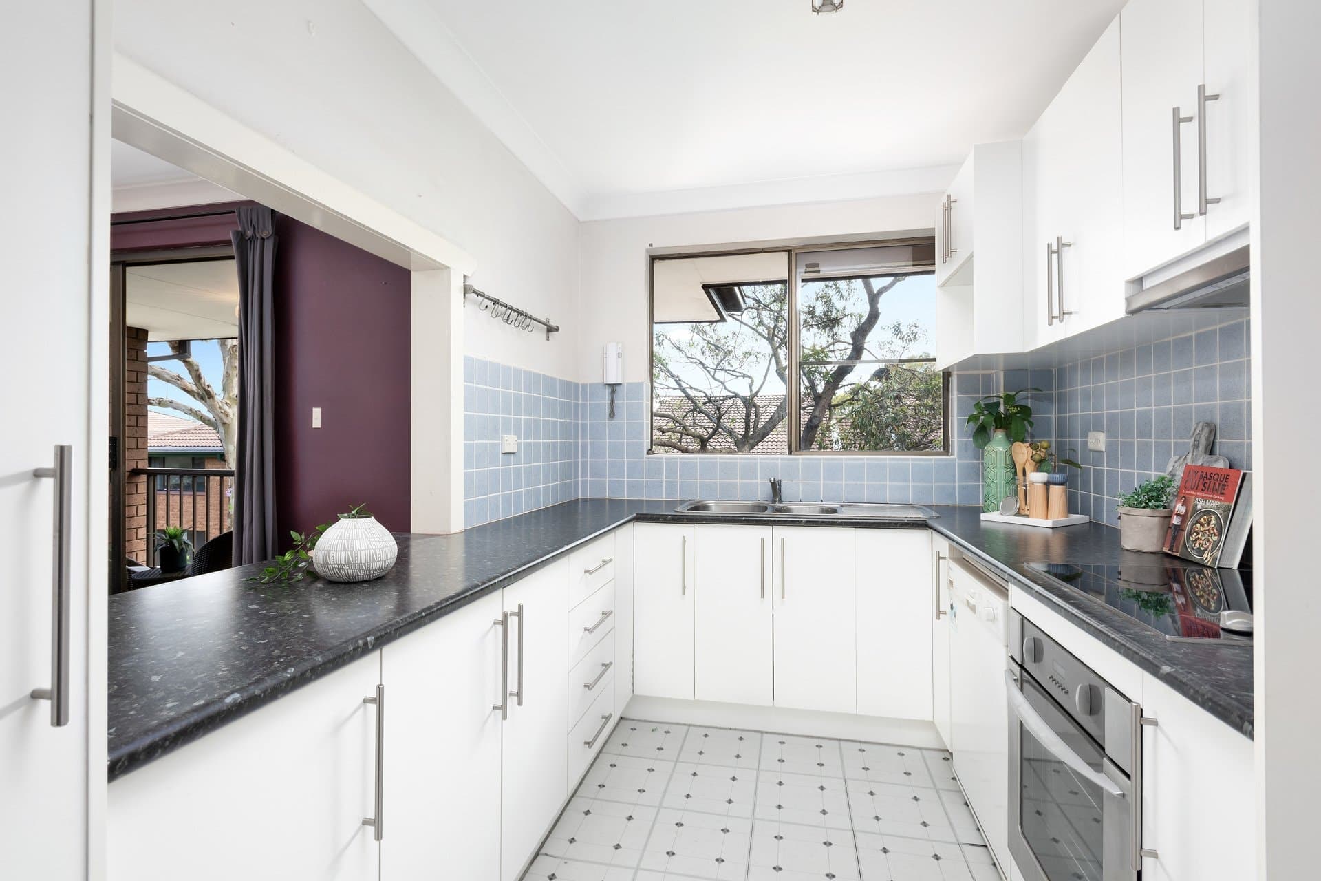 24/131 Oak Road, Kirrawee - Thumbnail 2