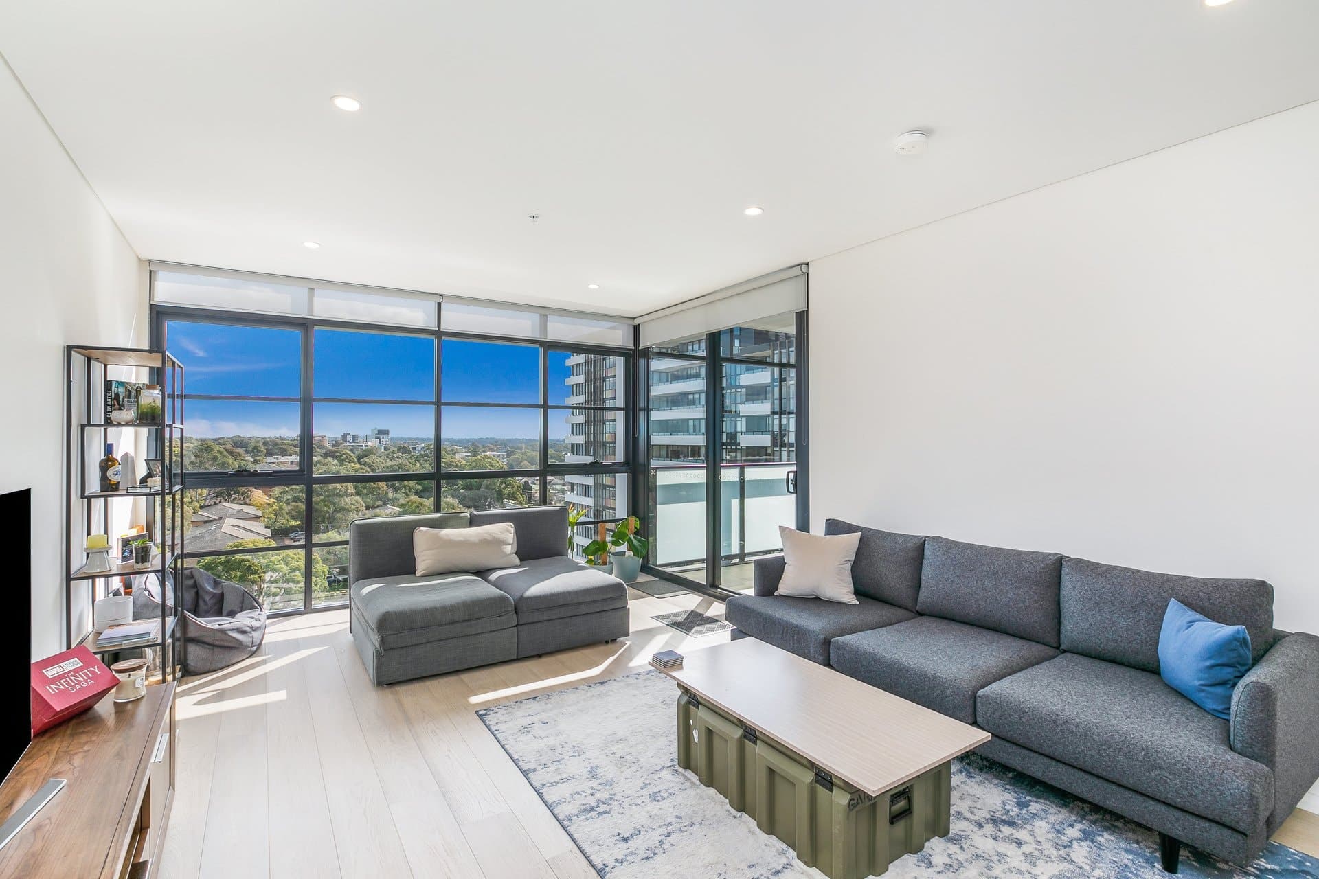806/4 Kiln Road, Kirrawee - Image 1