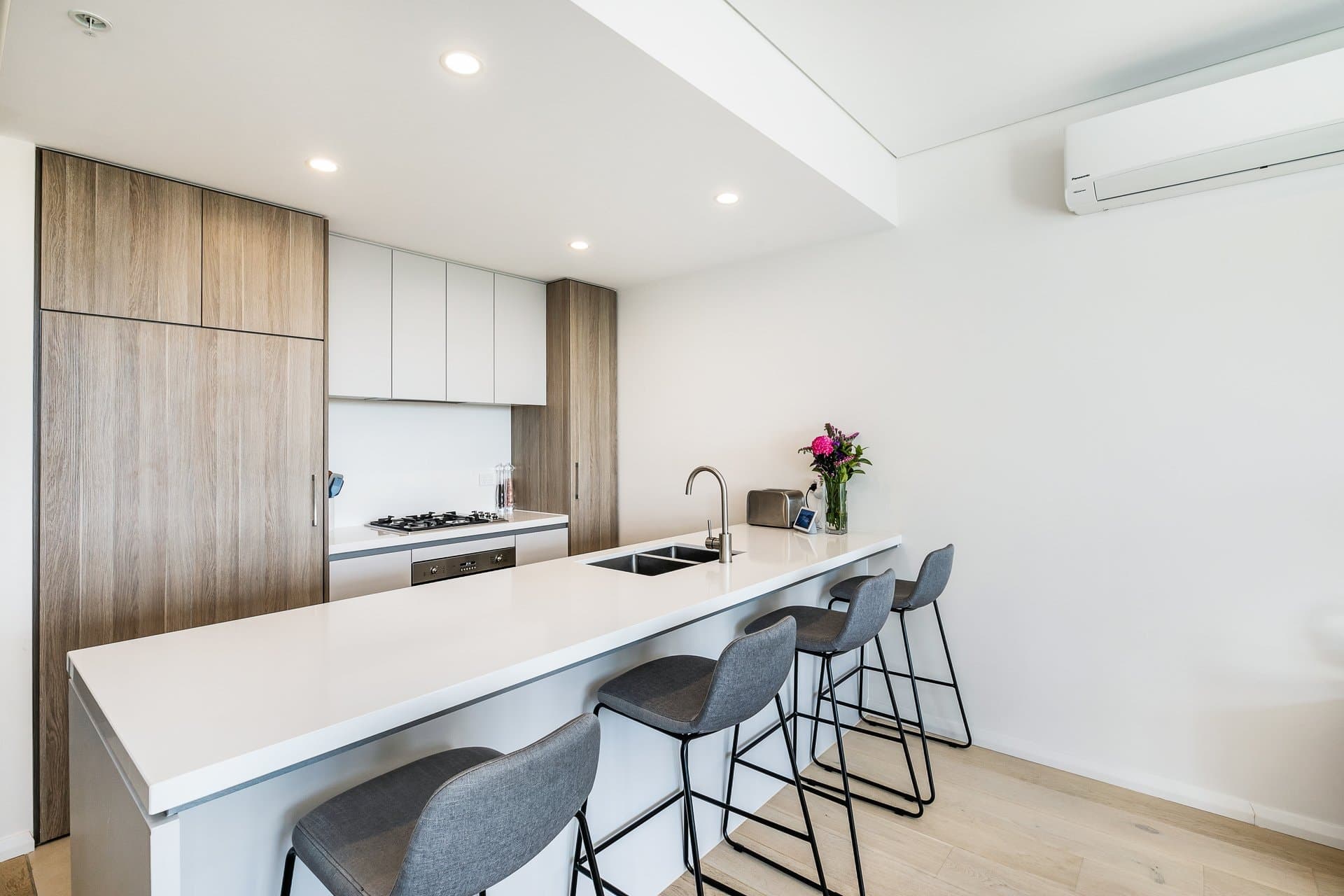 806/4 Kiln Road, Kirrawee - Thumbnail 2
