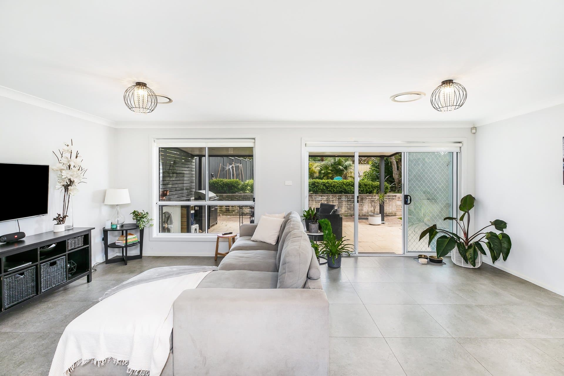 7a Gannons Road, Caringbah - Image 1