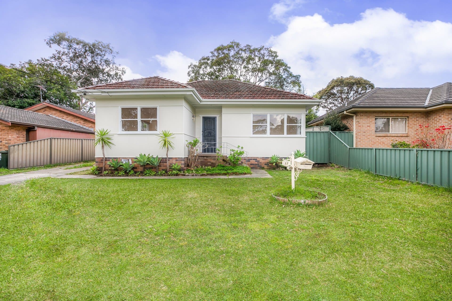 17 Flide Street, Caringbah - Image 1