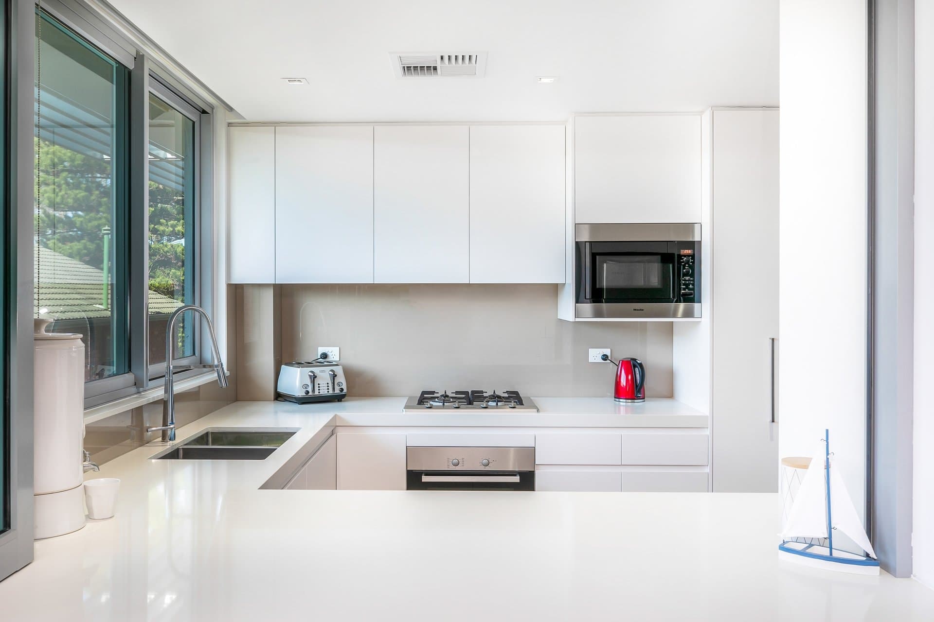 202/172-174 Russell Avenue, Dolls Point - Thumbnail 2