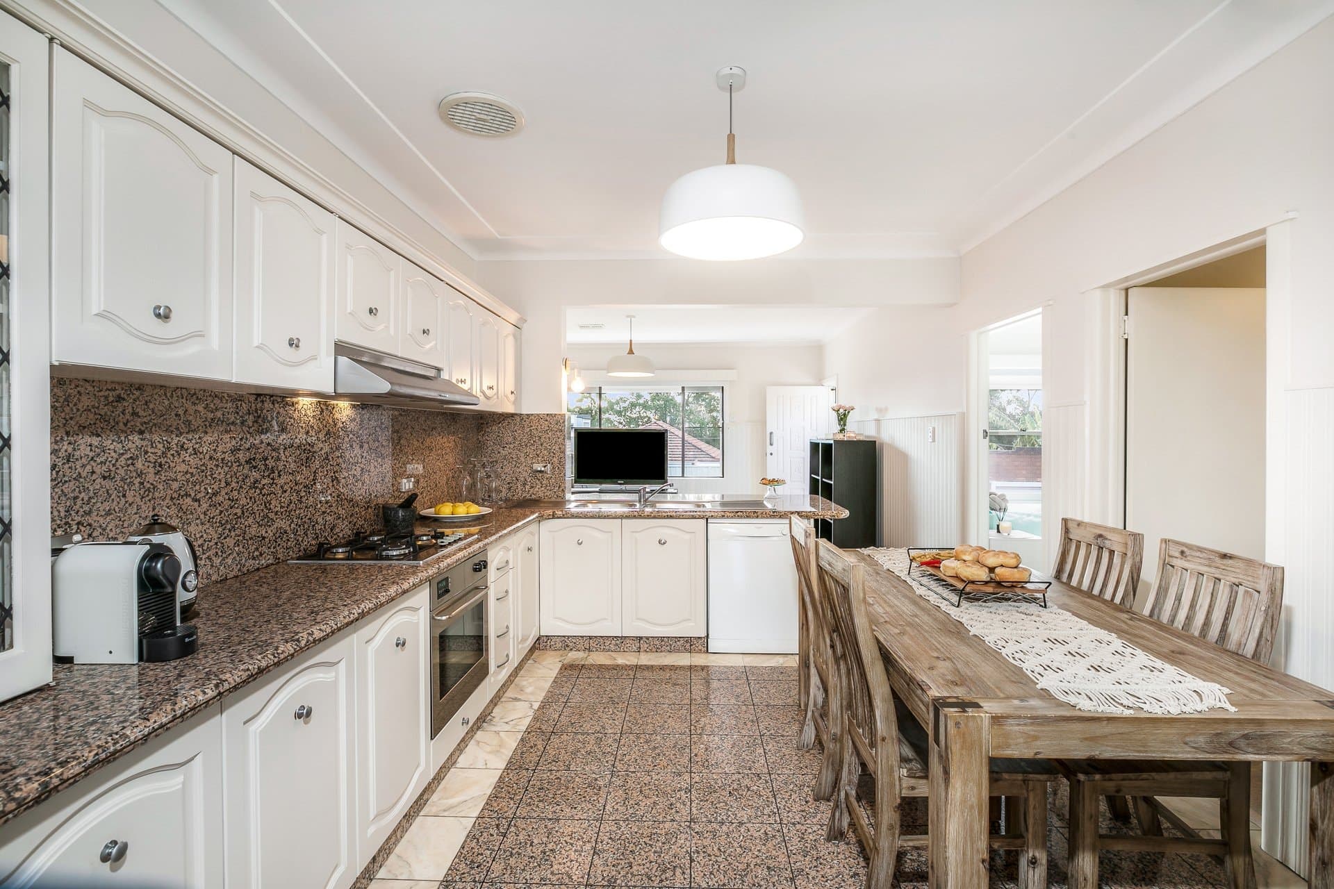 28 Kenyon Road, Bexley - Thumbnail 2