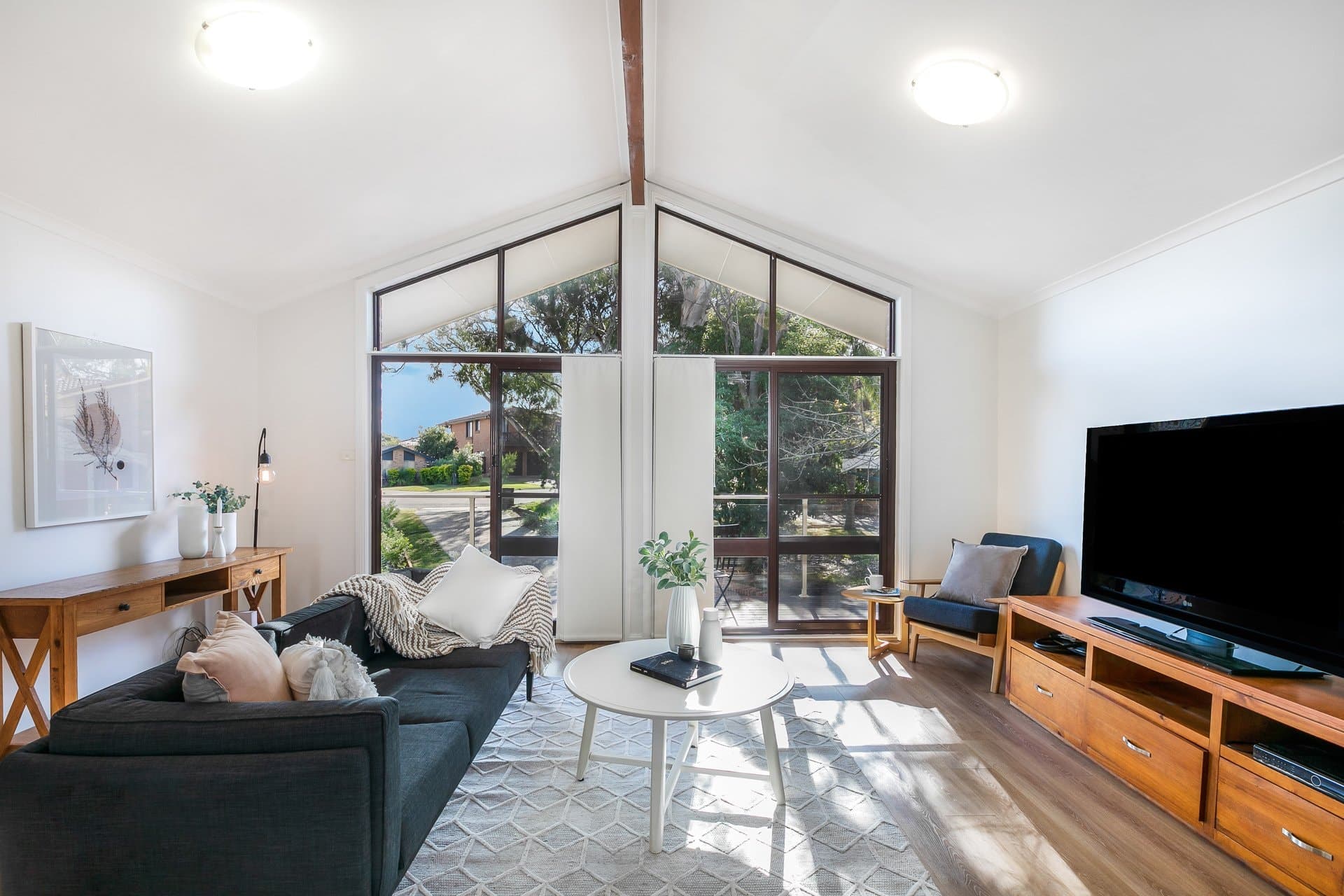 6 Piriwal Close, Bangor - Image 1