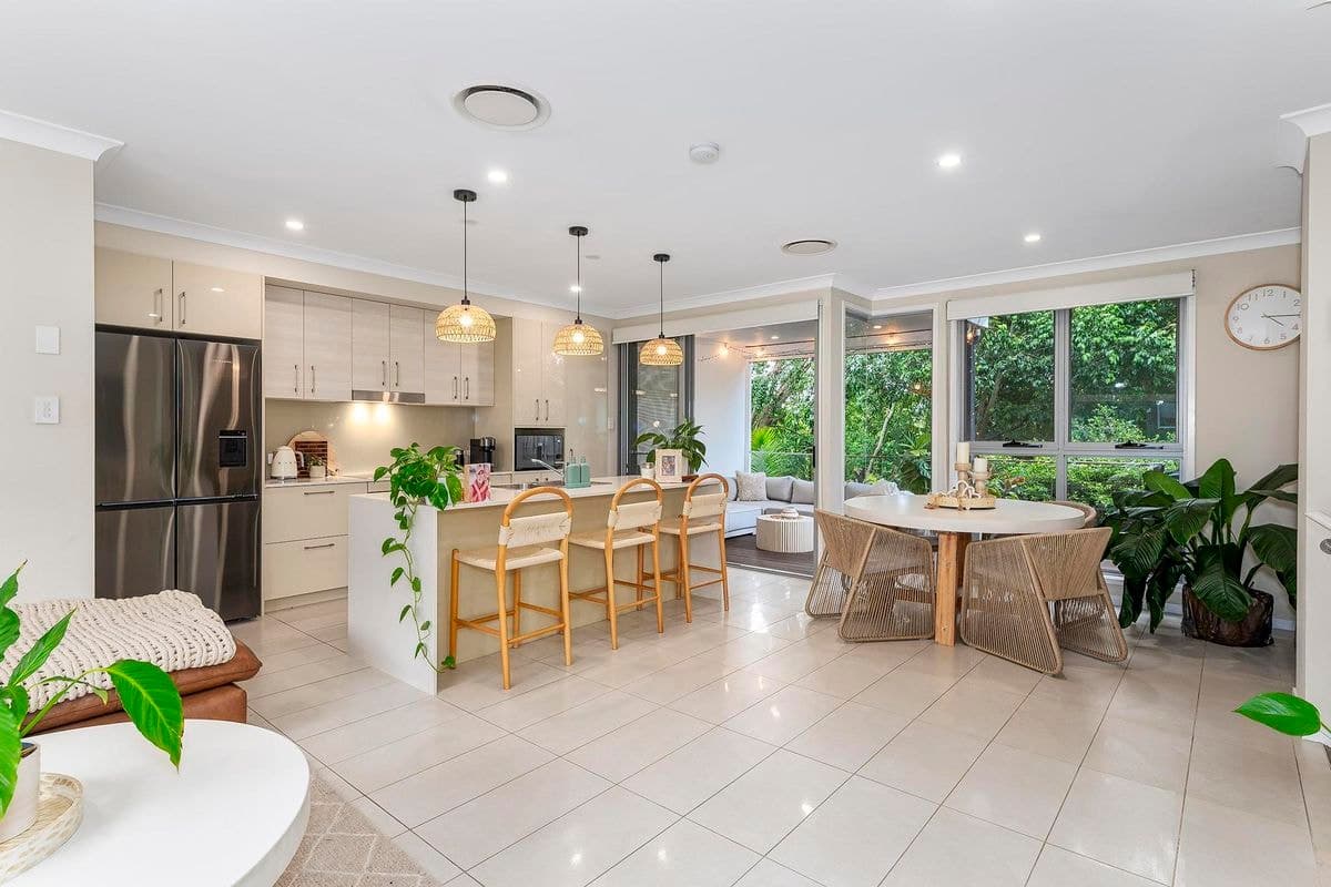 52 / 17 GREAT SOUTHERN DRIVE, Robina, Robina - Image 1