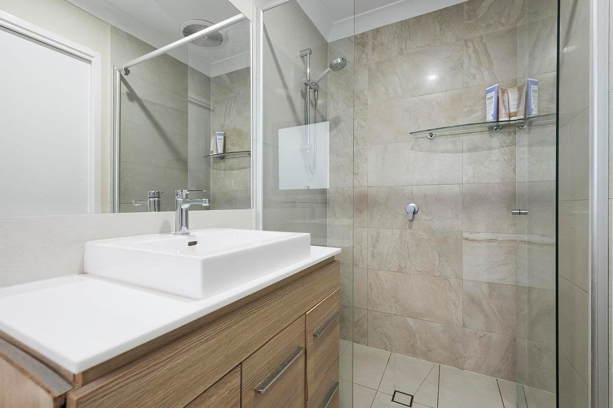 52 / 17 GREAT SOUTHERN DRIVE, Robina, Robina - Thumbnail 7