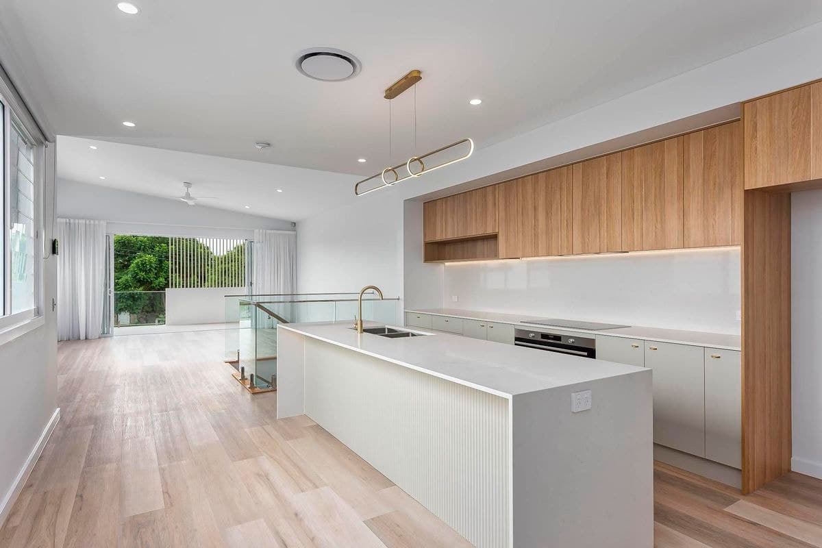 2 / 22 T E Peters Drive, Broadbeach Waters, Broadbeach Waters - Image 1
