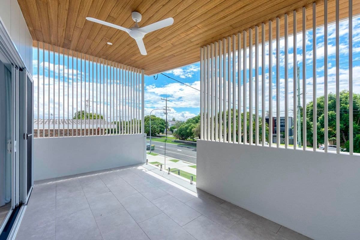 2 / 22 T E Peters Drive, Broadbeach Waters, Broadbeach Waters - Thumbnail 4