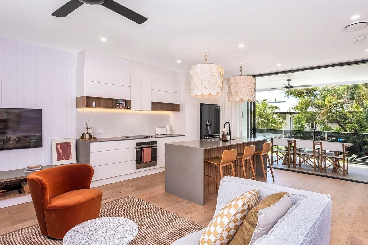2 / 18 Hooper Drive, Currumbin, Currumbin - Thumbnail 2