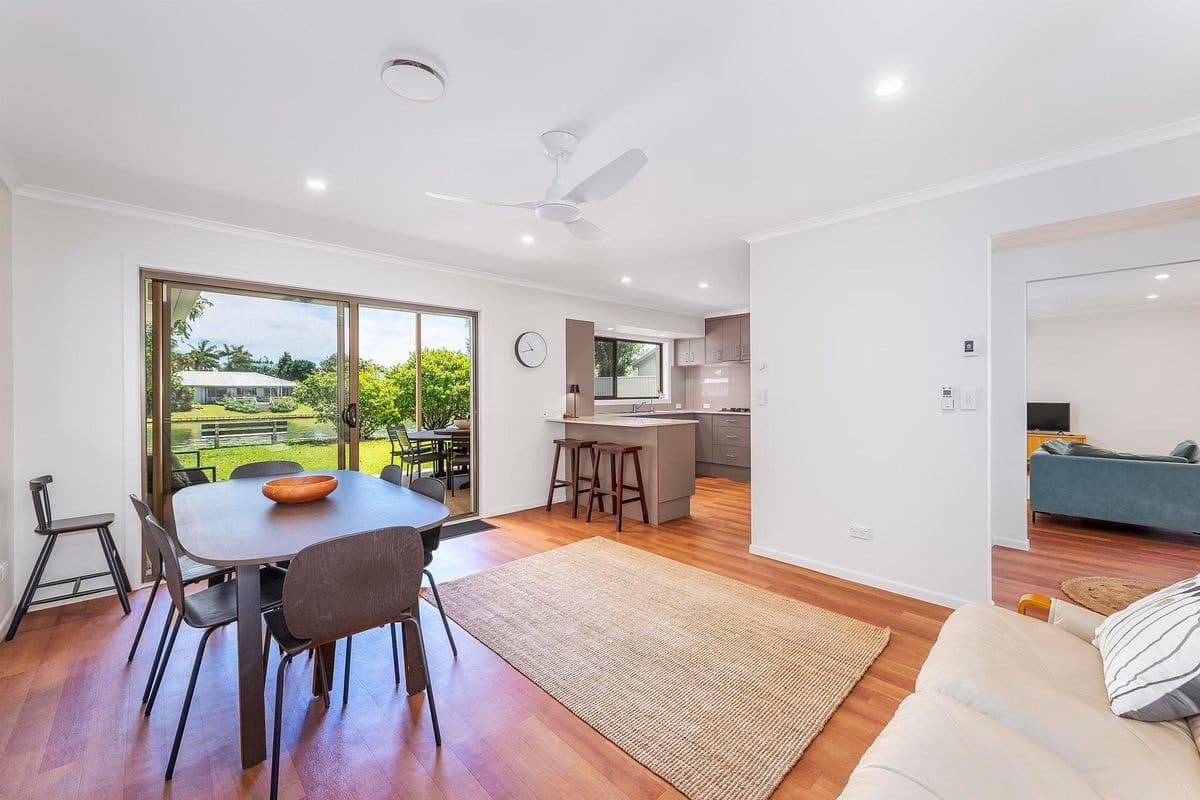 23 MURTHA DRIVE, Elanora, Elanora - Image 1